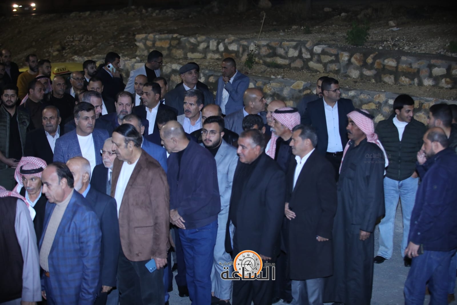 Madar Al-Saa Images 0.5570859436832158