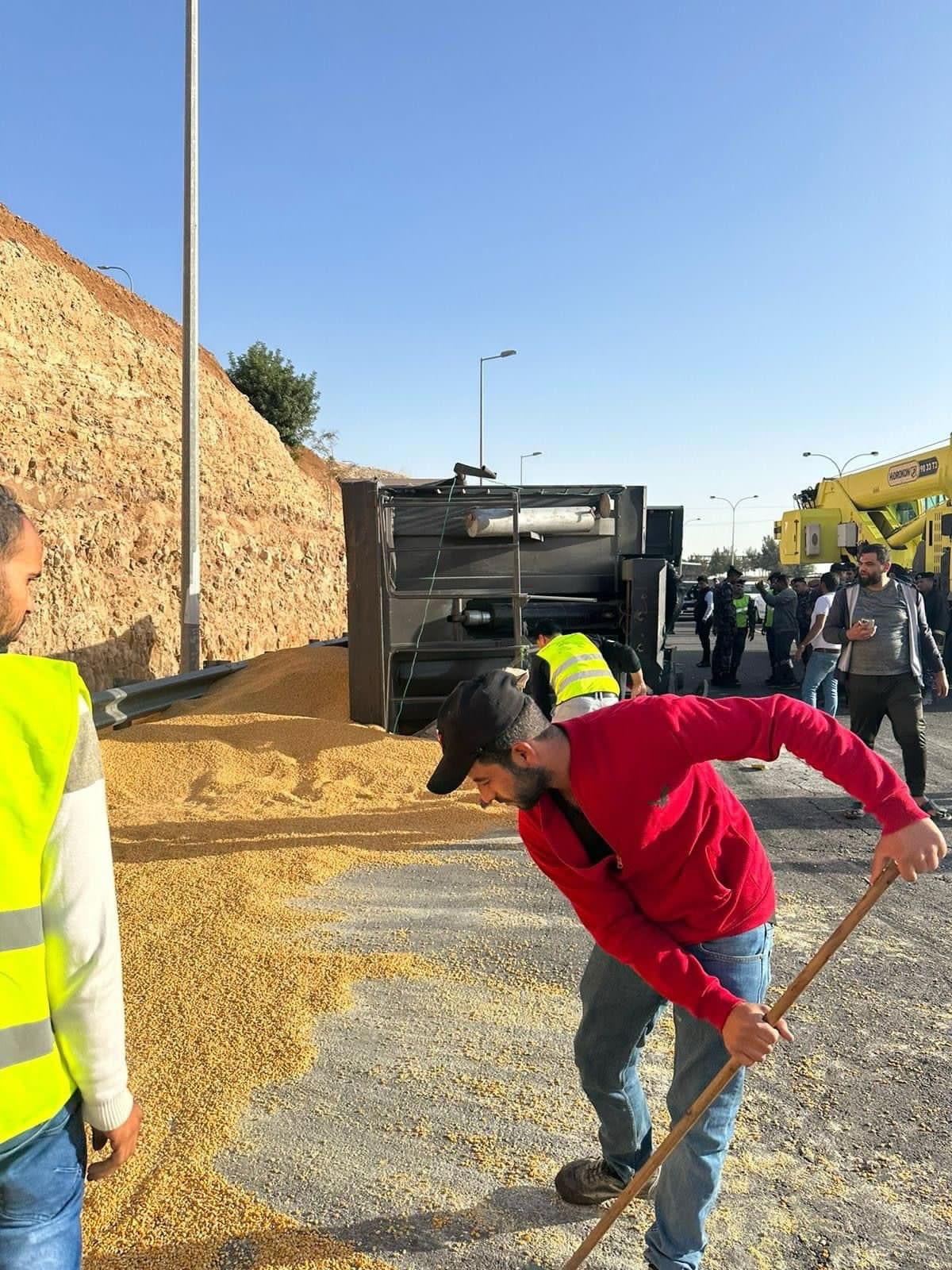 Madar Al-Saa Images 0.704260902508602