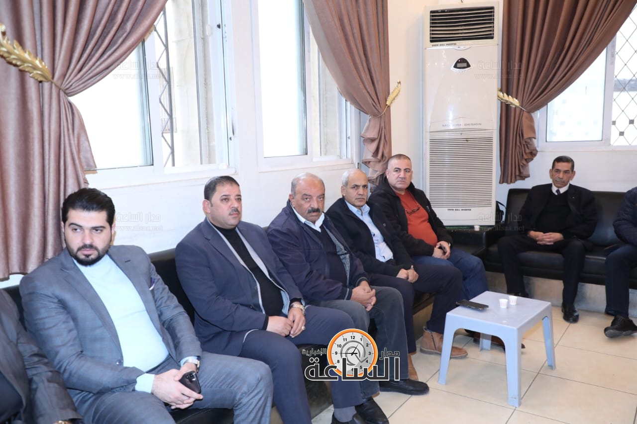 Madar Al-Saa Images 0.2617179975464381