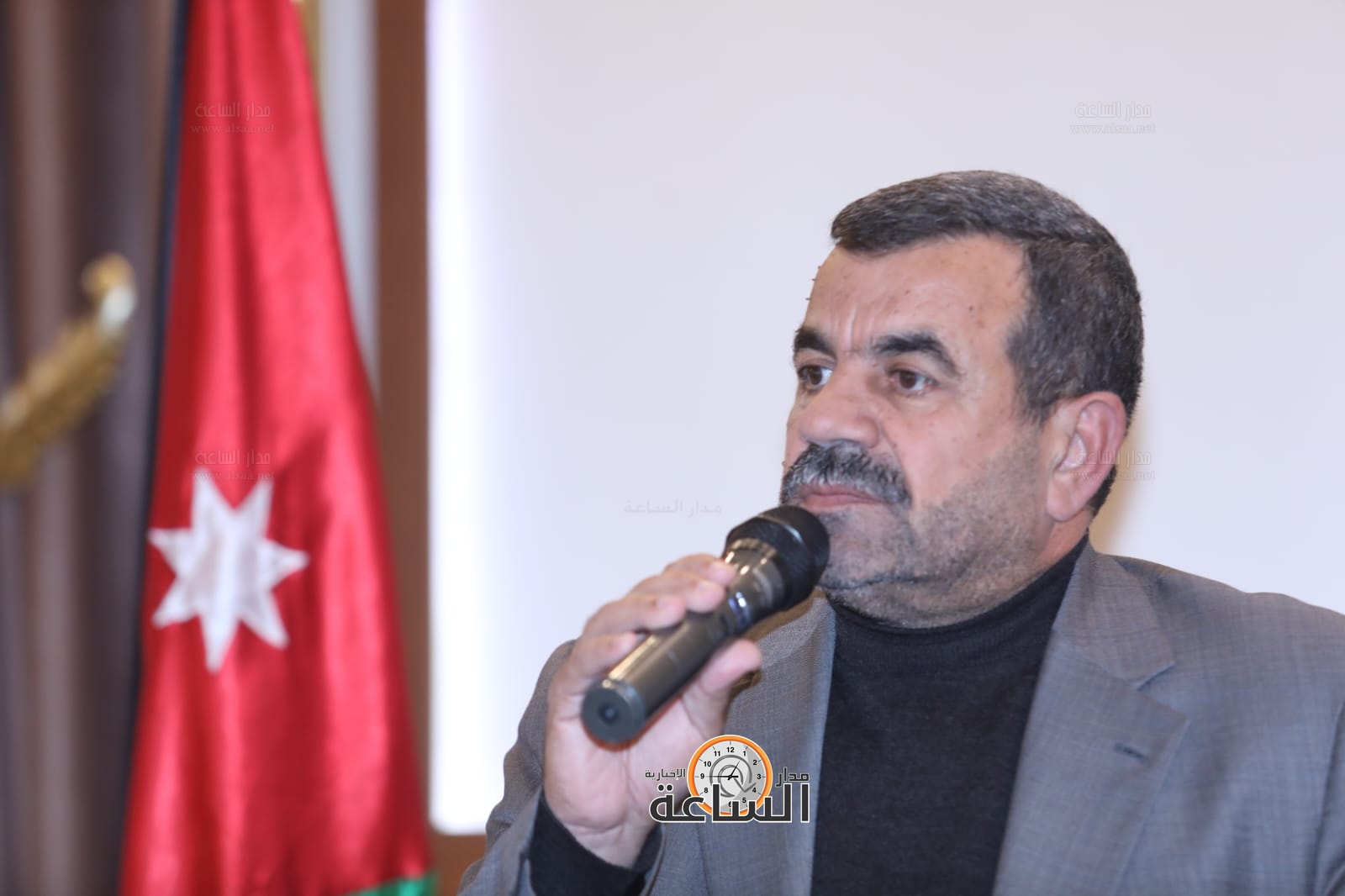 Madar Al-Saa Images 0.49926990404306326