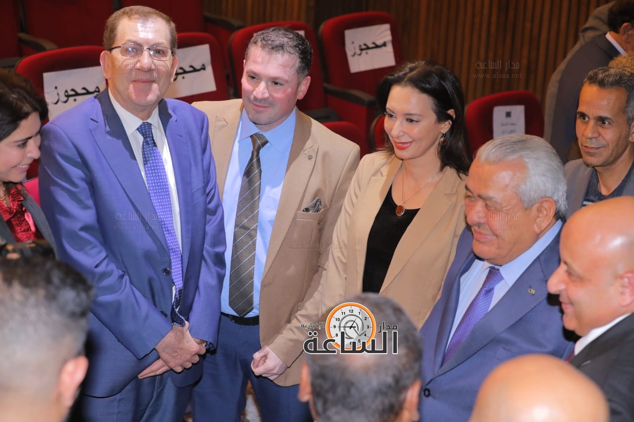 Madar Al-Saa Images 0.8894151705459203