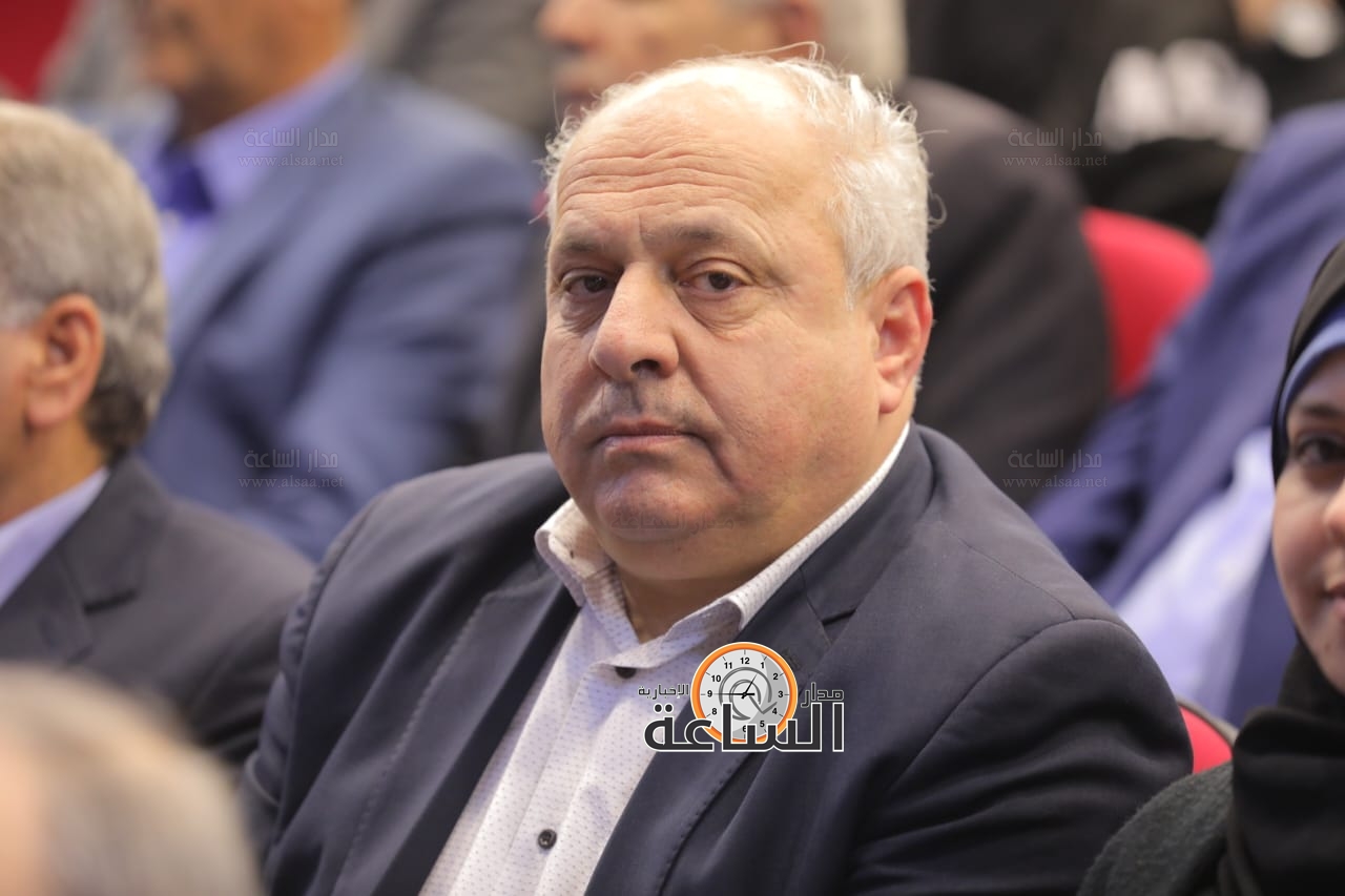 Madar Al-Saa Images 0.1663538757885077