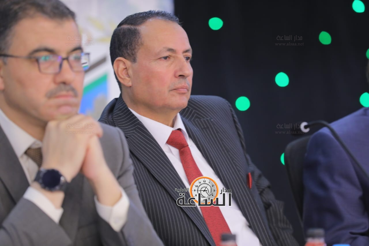 Madar Al-Saa Images 0.9226319630282043