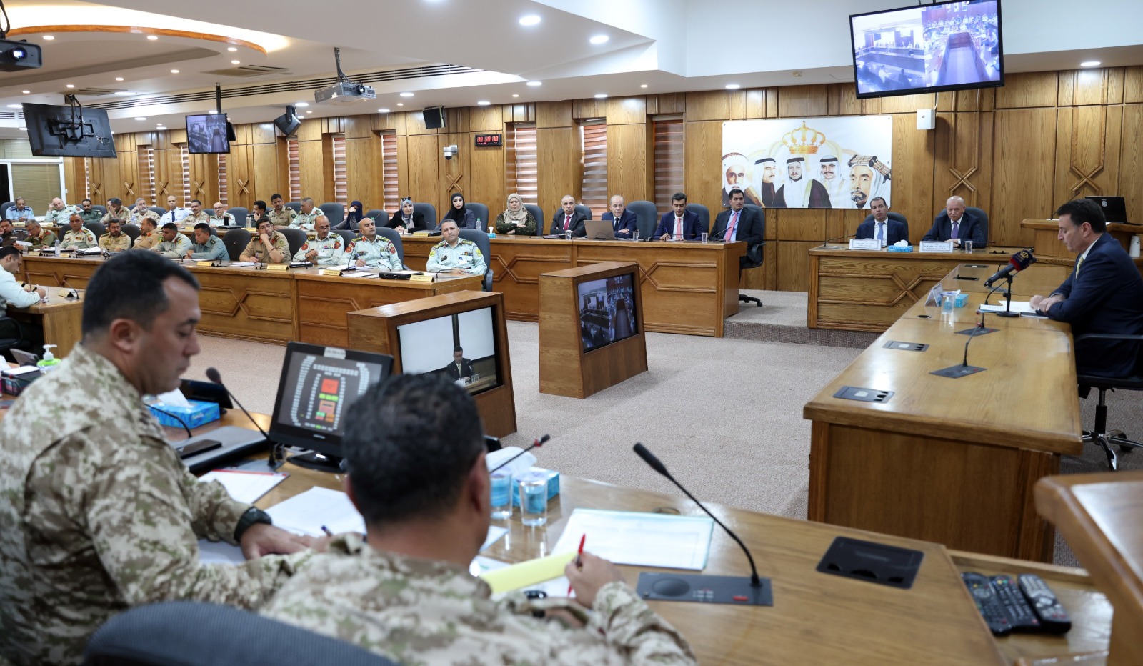 Madar Al-Saa Images 0.540449347308632