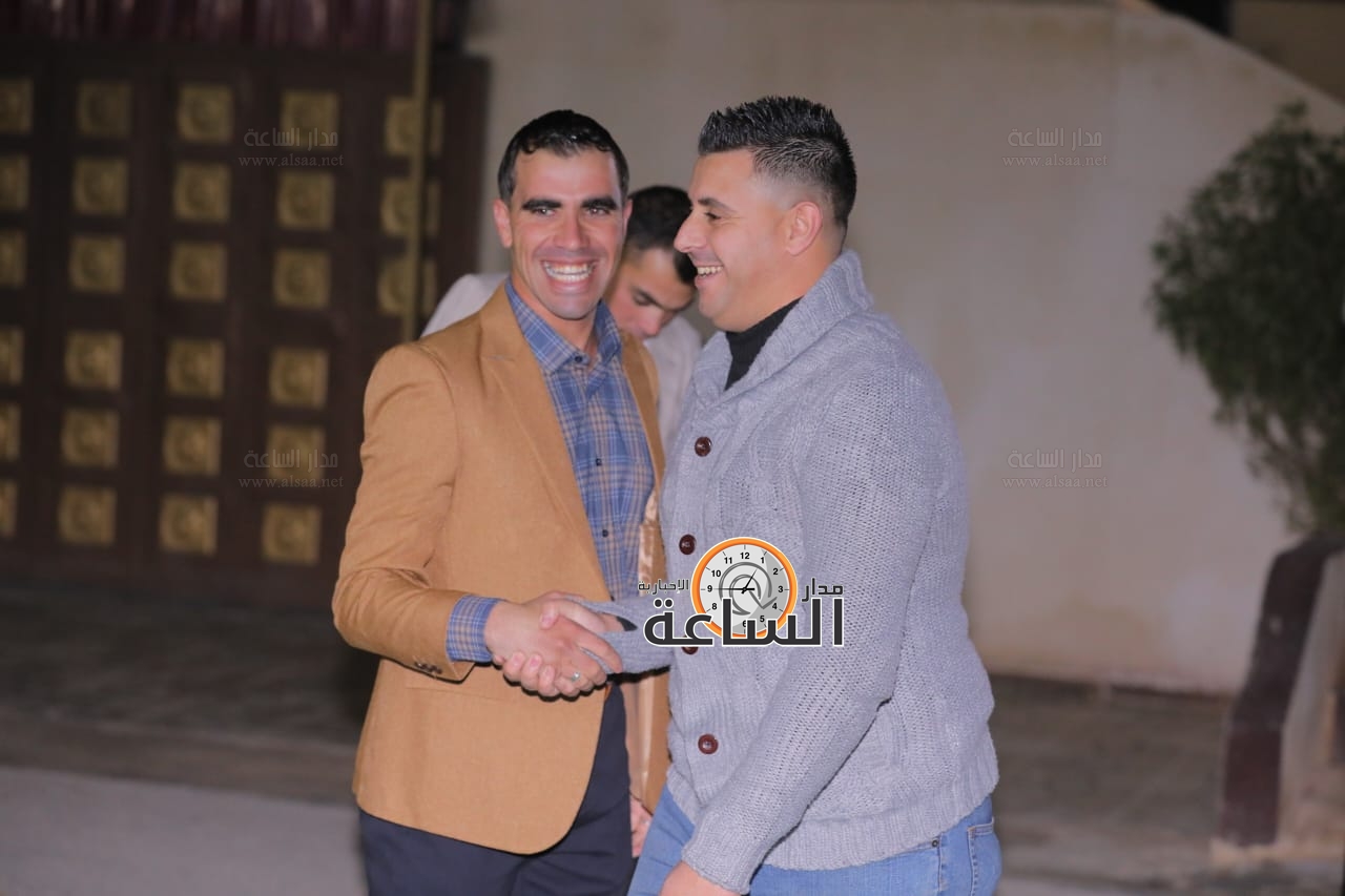 Madar Al-Saa Images 0.9716837635289637