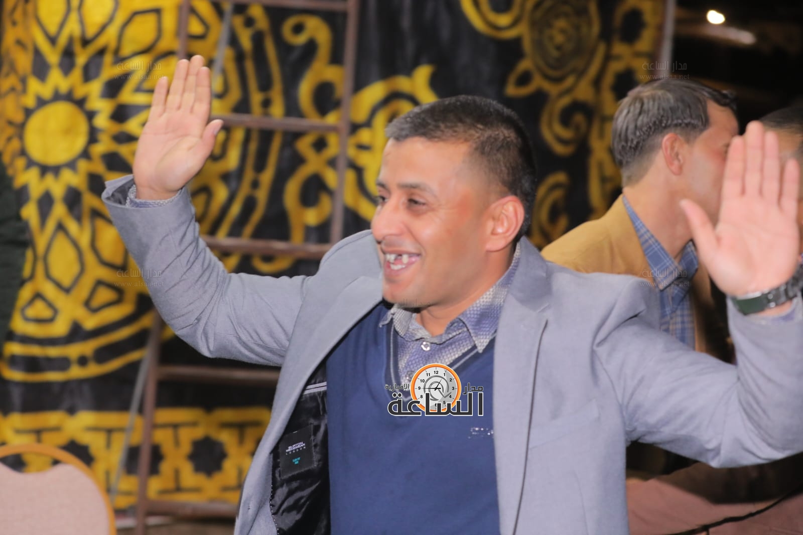 Madar Al-Saa Images 0.35114845987746524