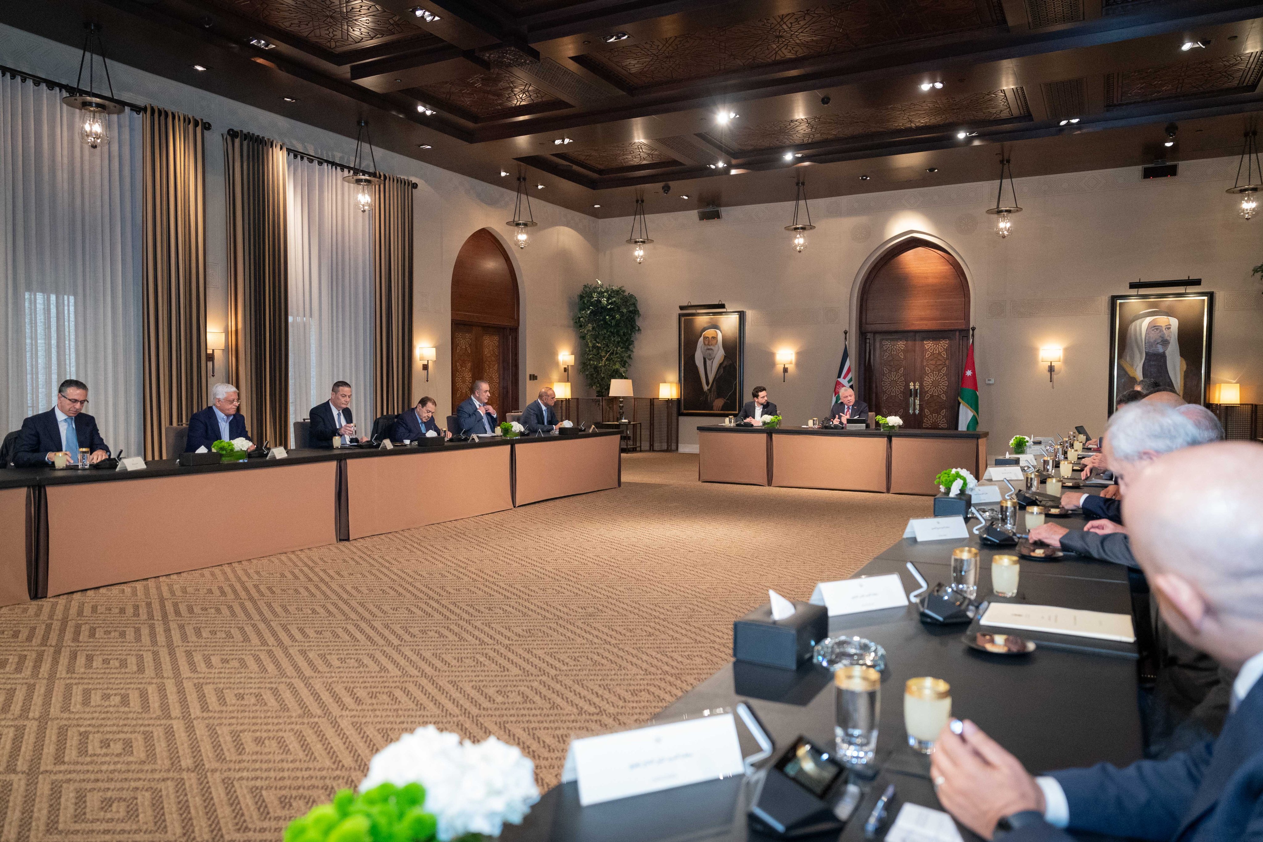 Madar Al-Saa Images 0.2384734499098895