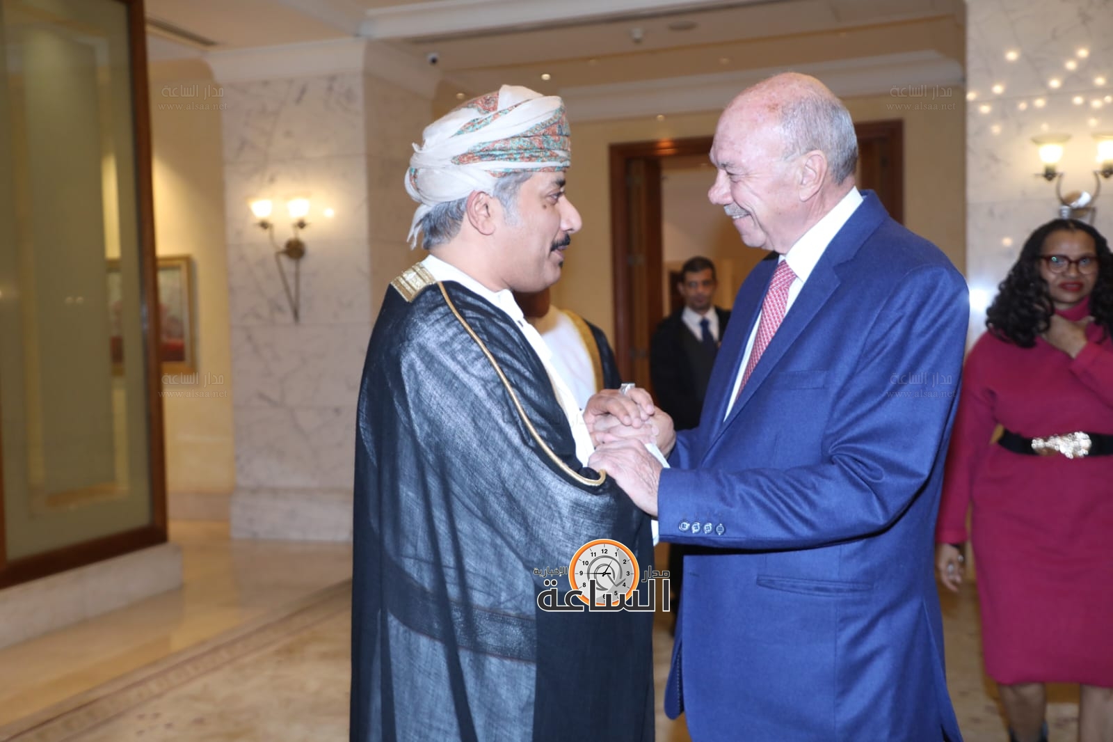 Madar Al-Saa Images 0.41580369876846723