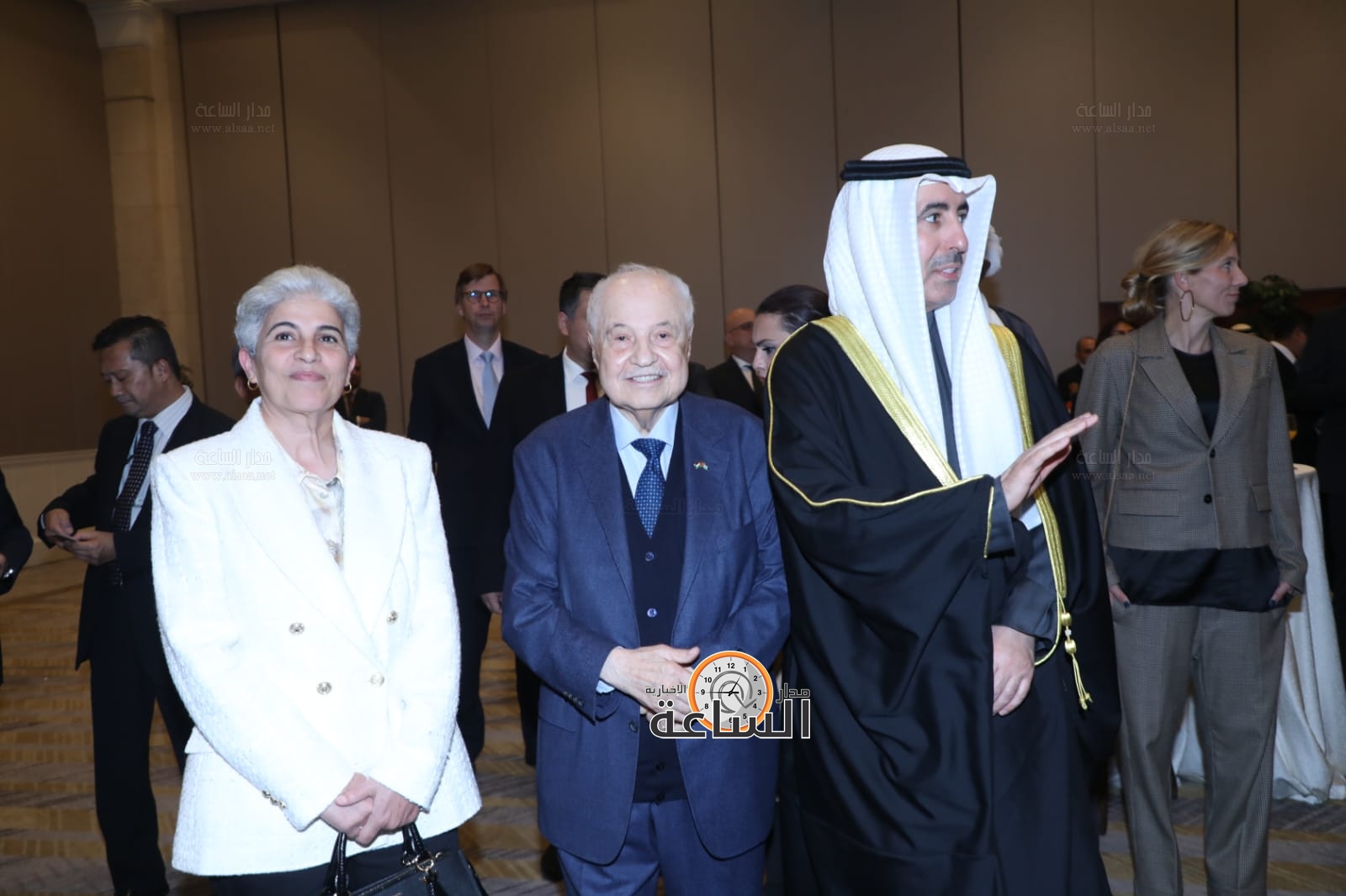 Madar Al-Saa Images 0.19393746624072117