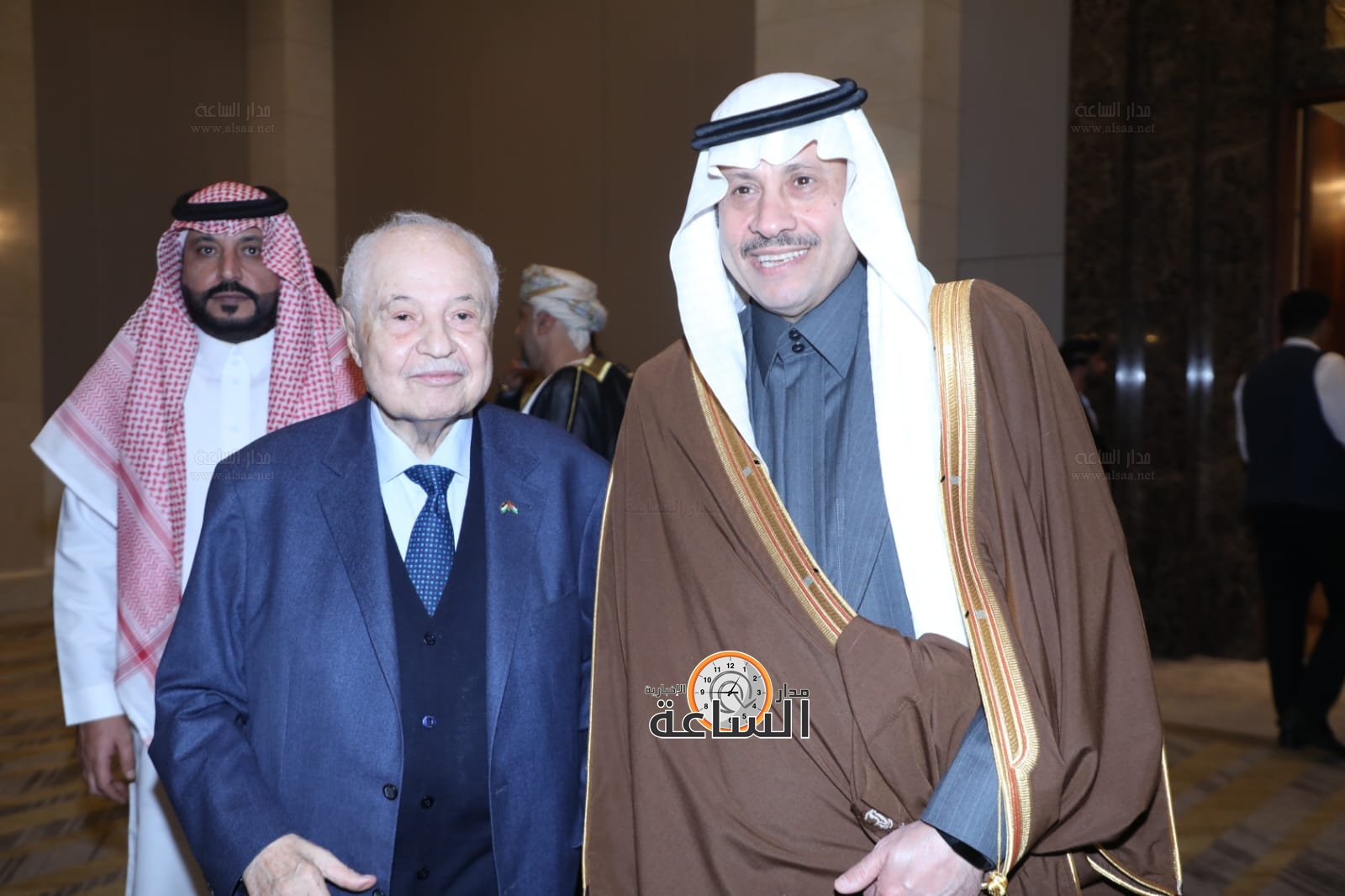 Madar Al-Saa Images 0.5471354031086733