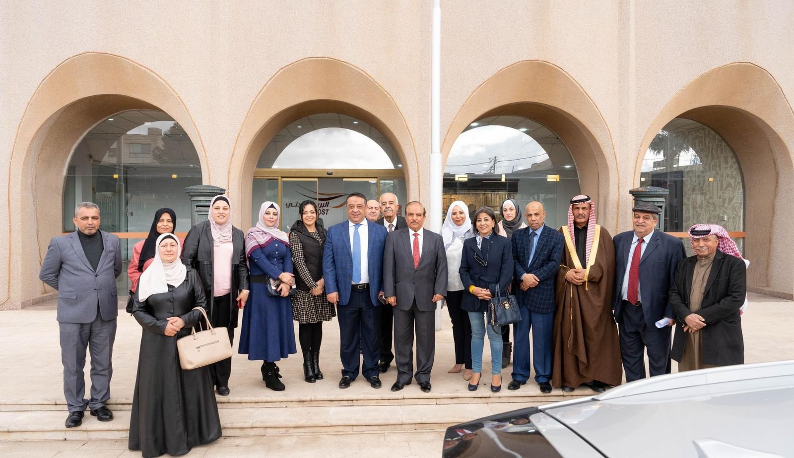 Madar Al-Saa Images 0.7499997611298617