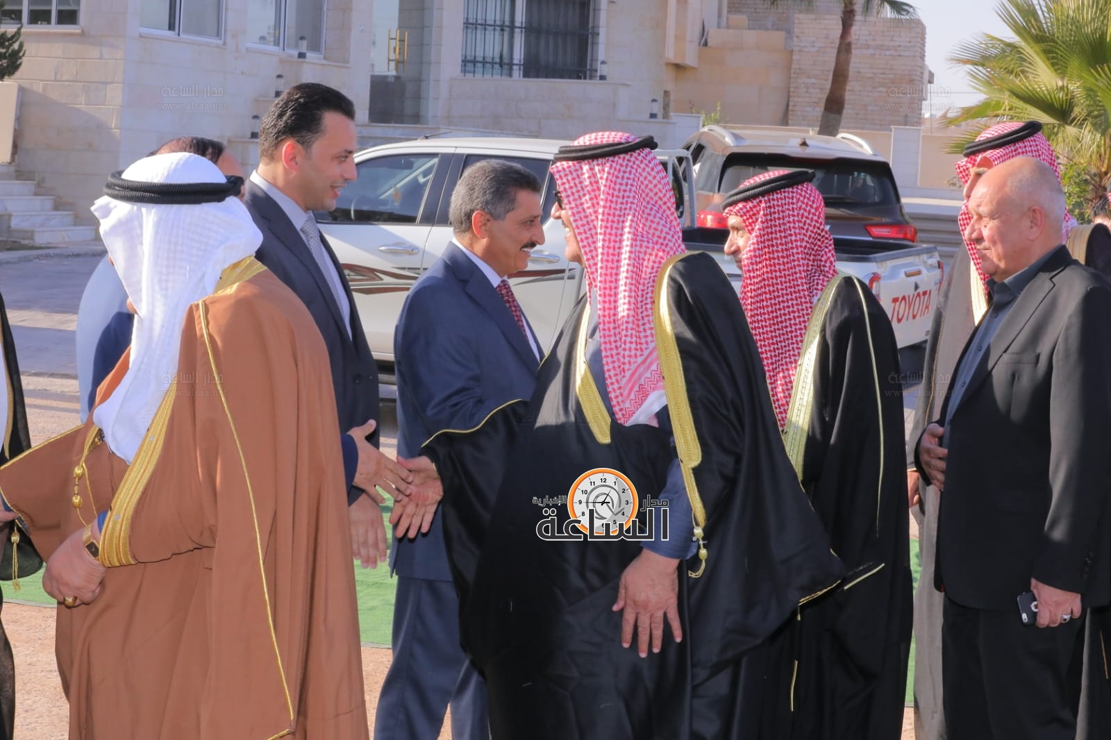 Madar Al-Saa Images 0.4385845312571248