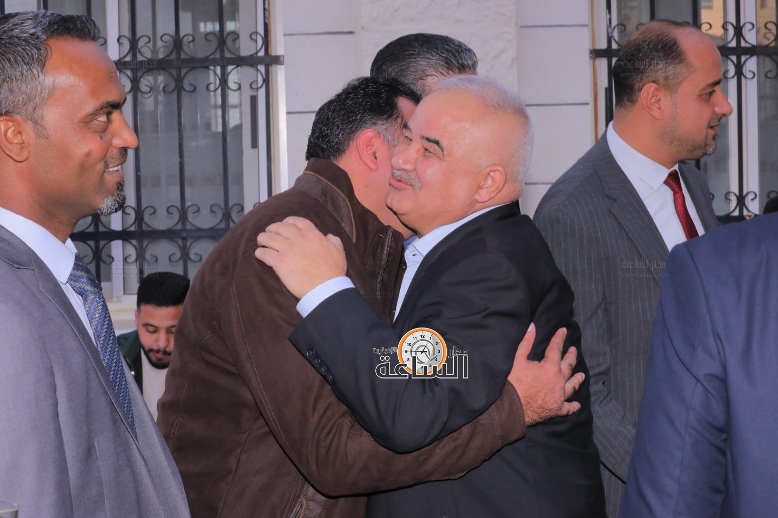 Madar Al-Saa Images 0.8647614821391603