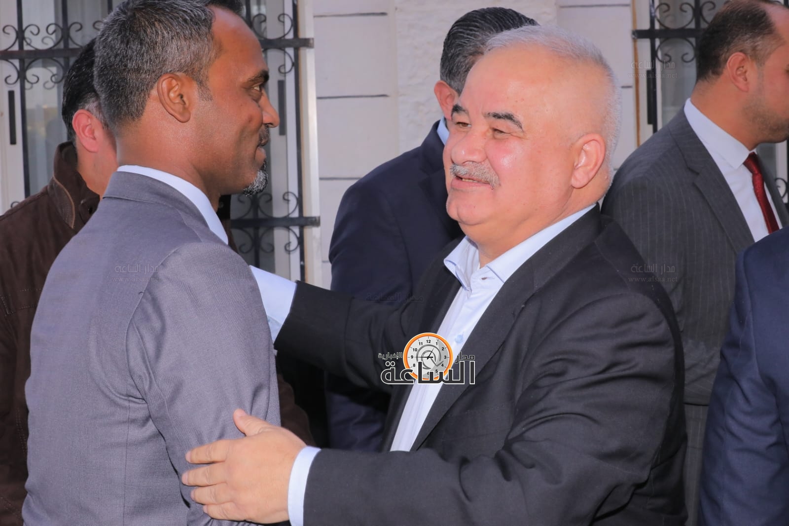 Madar Al-Saa Images 0.8202369812488086