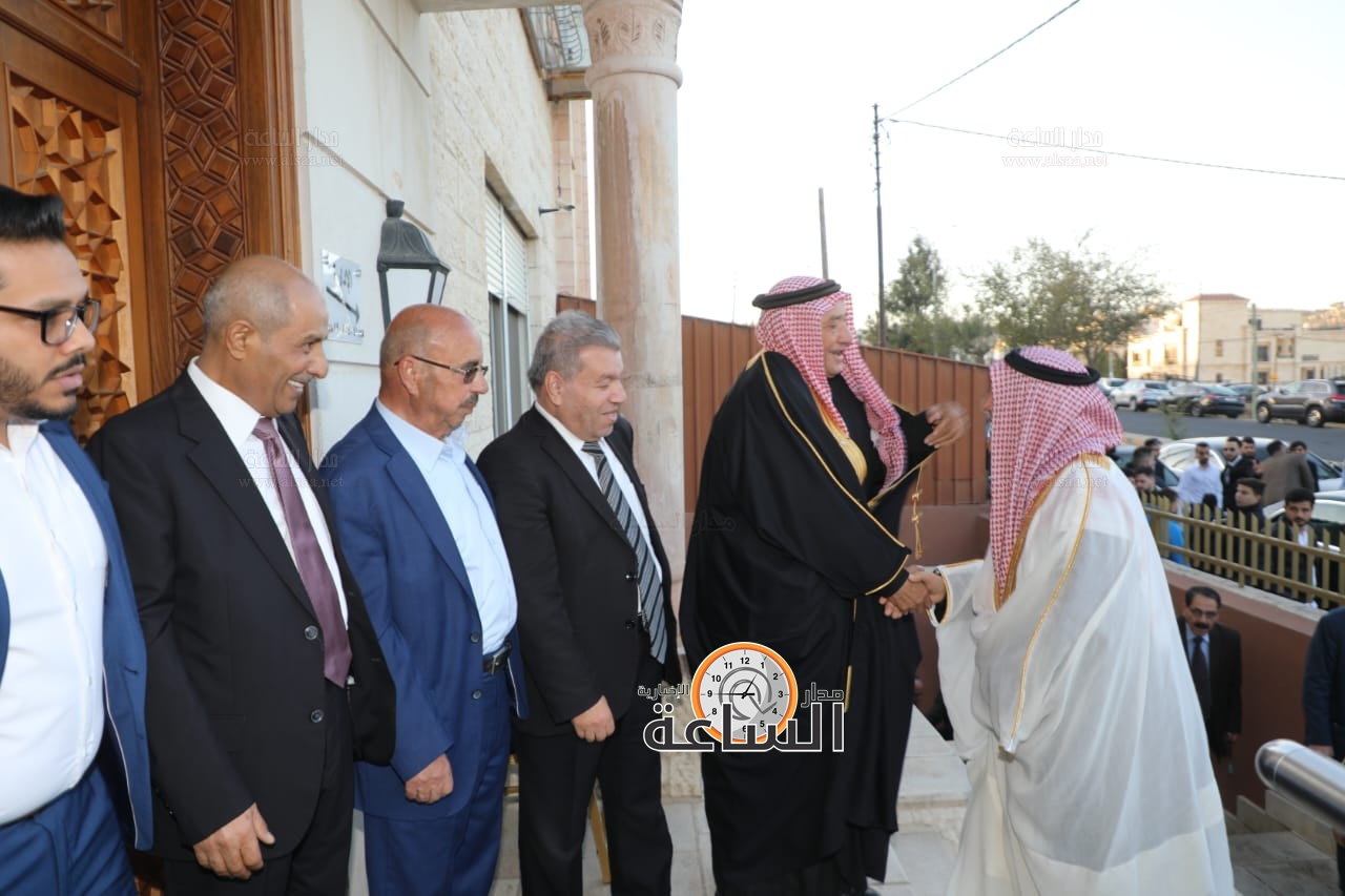 Madar Al-Saa Images 0.8962236916232875