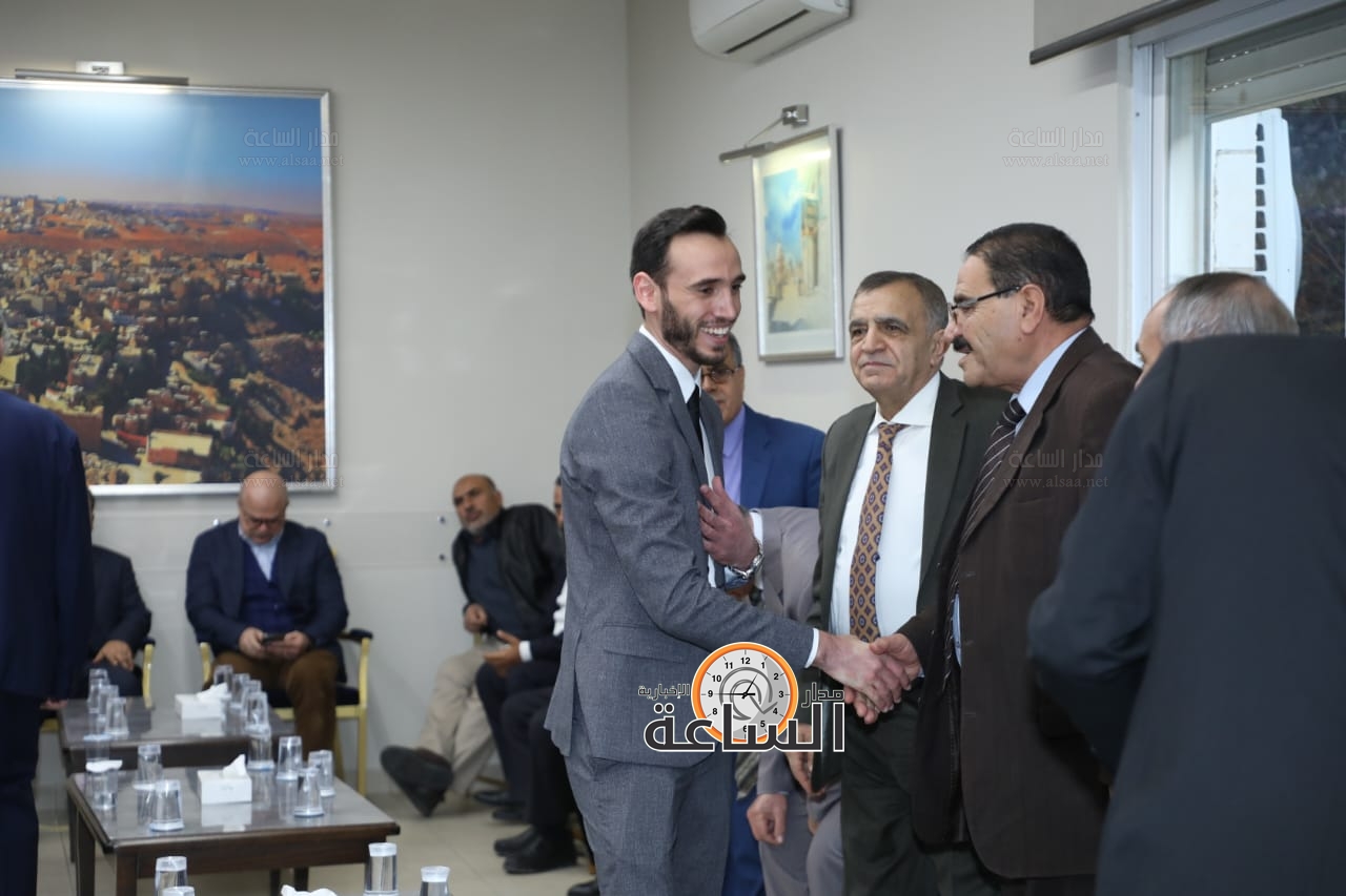 Madar Al-Saa Images 0.017765112907000447