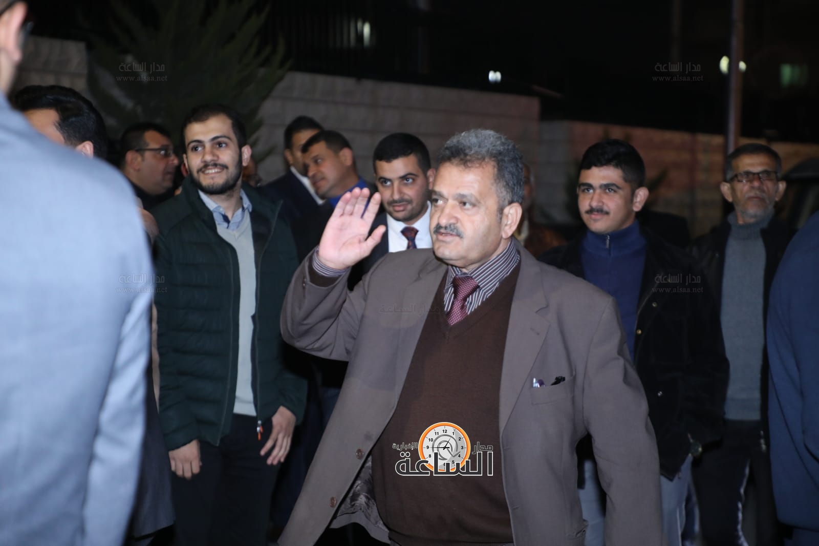 Madar Al-Saa Images 0.745215771141502