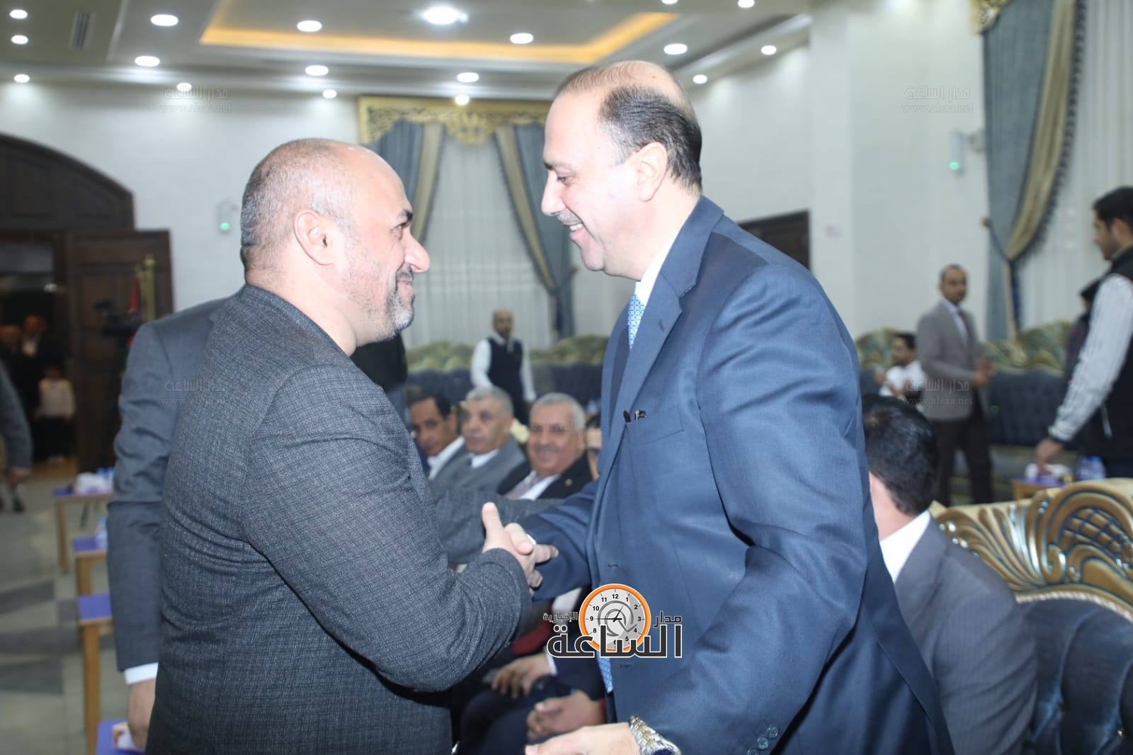 Madar Al-Saa Images 0.22877390862694247