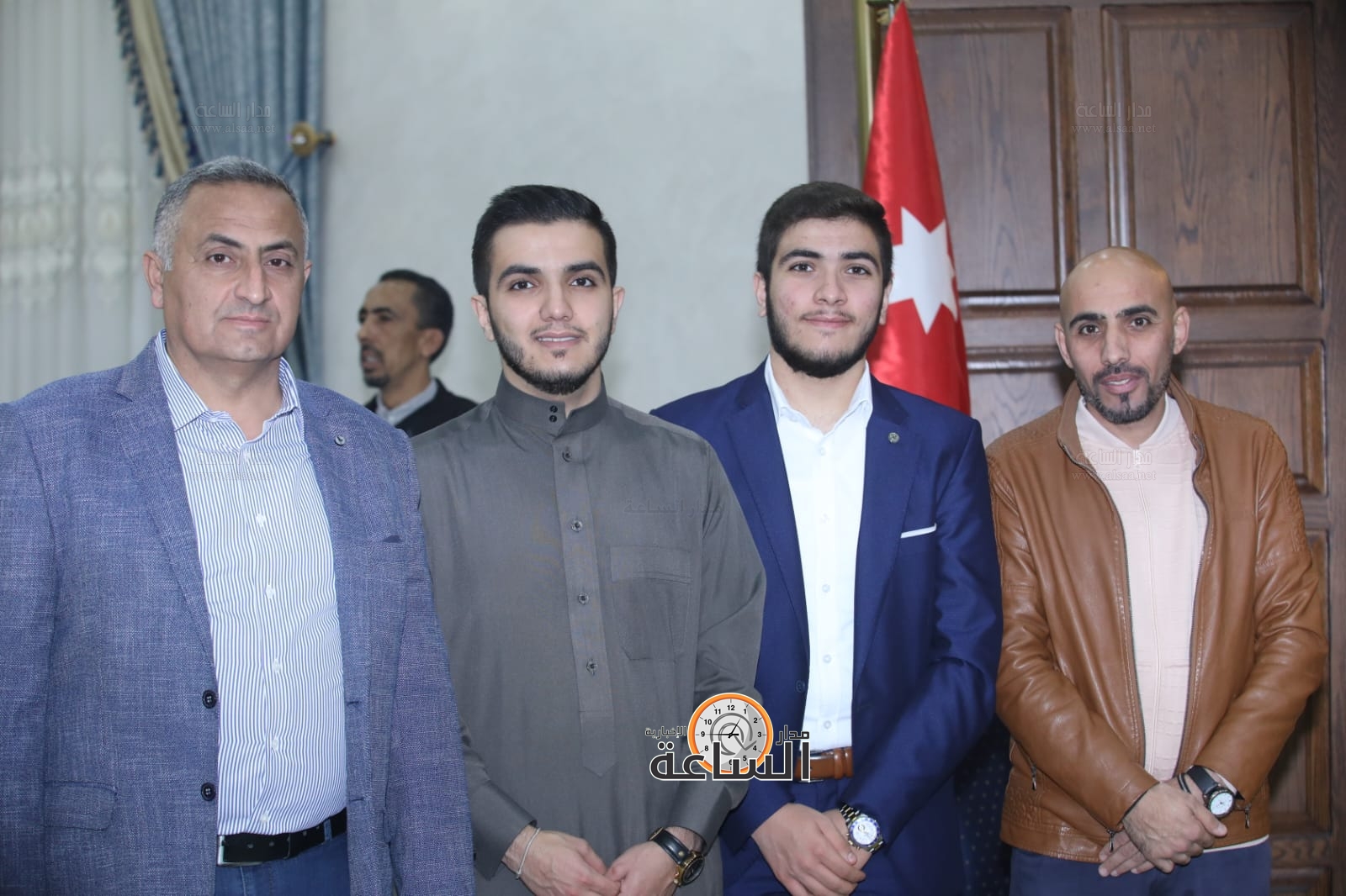 Madar Al-Saa Images 0.04906303940886314