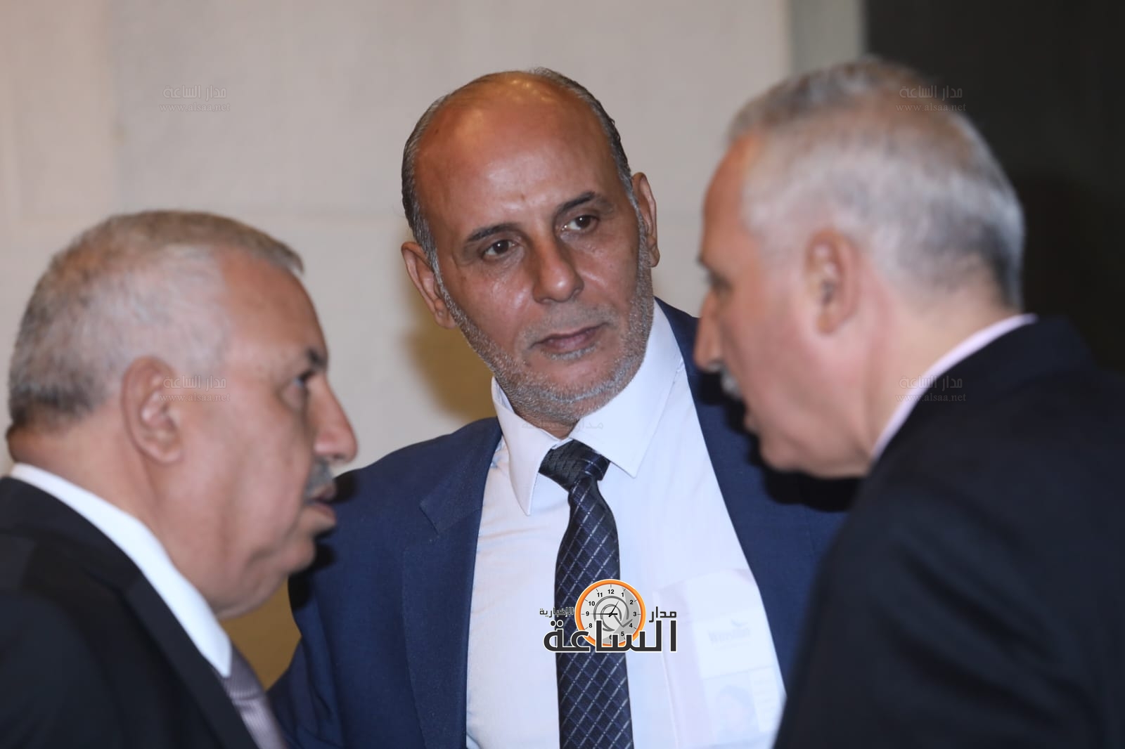 Madar Al-Saa Images 0.04506533715521299