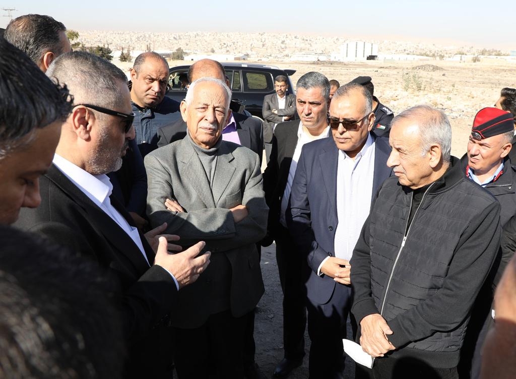 Madar Al-Saa Images 0.2602594255391919