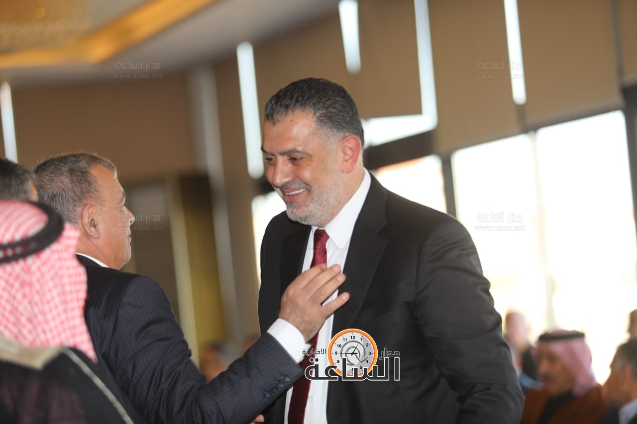 Madar Al-Saa Images 0.1581943214397532