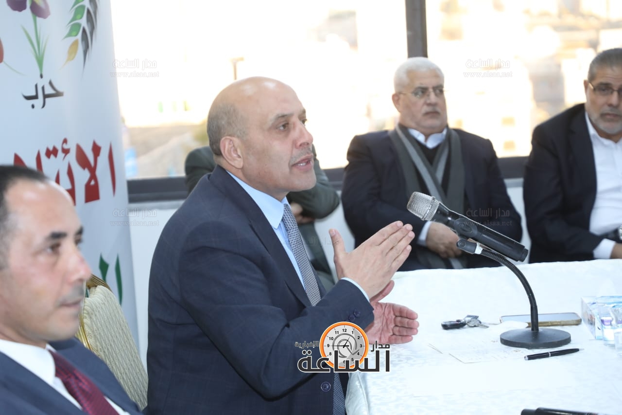 Madar Al-Saa Images 0.09380329141666954