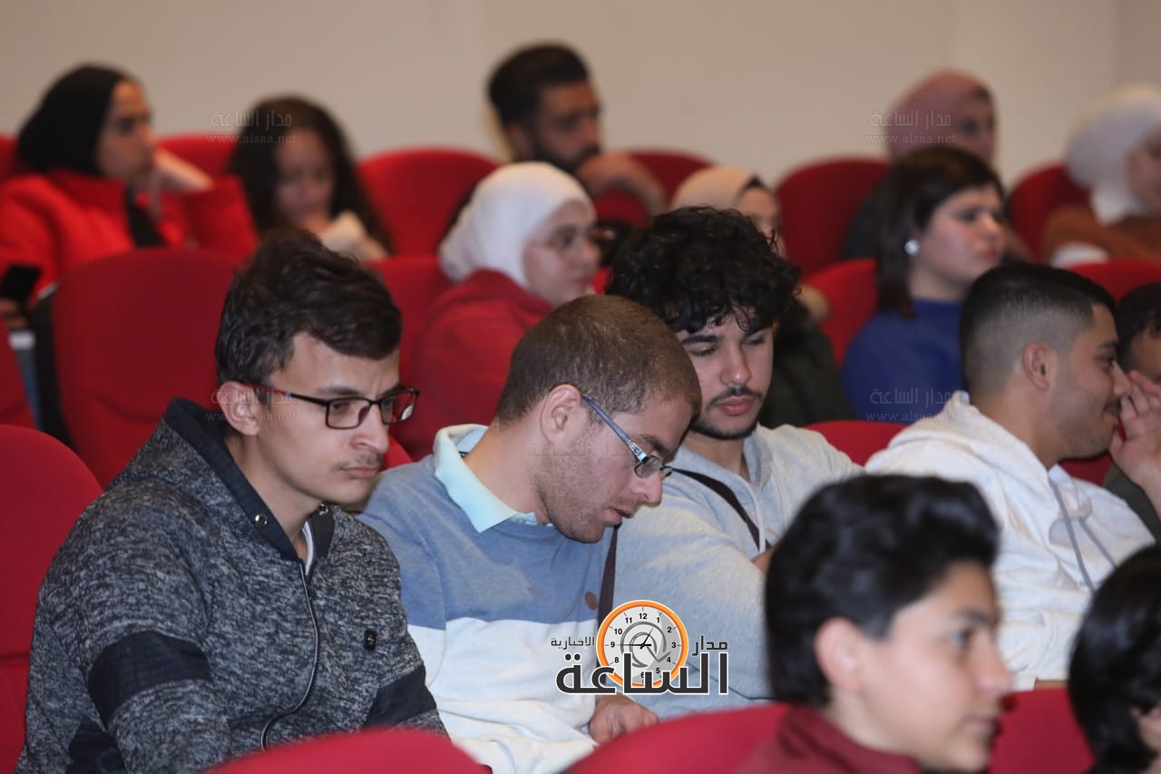 Madar Al-Saa Images 0.5636346065511915