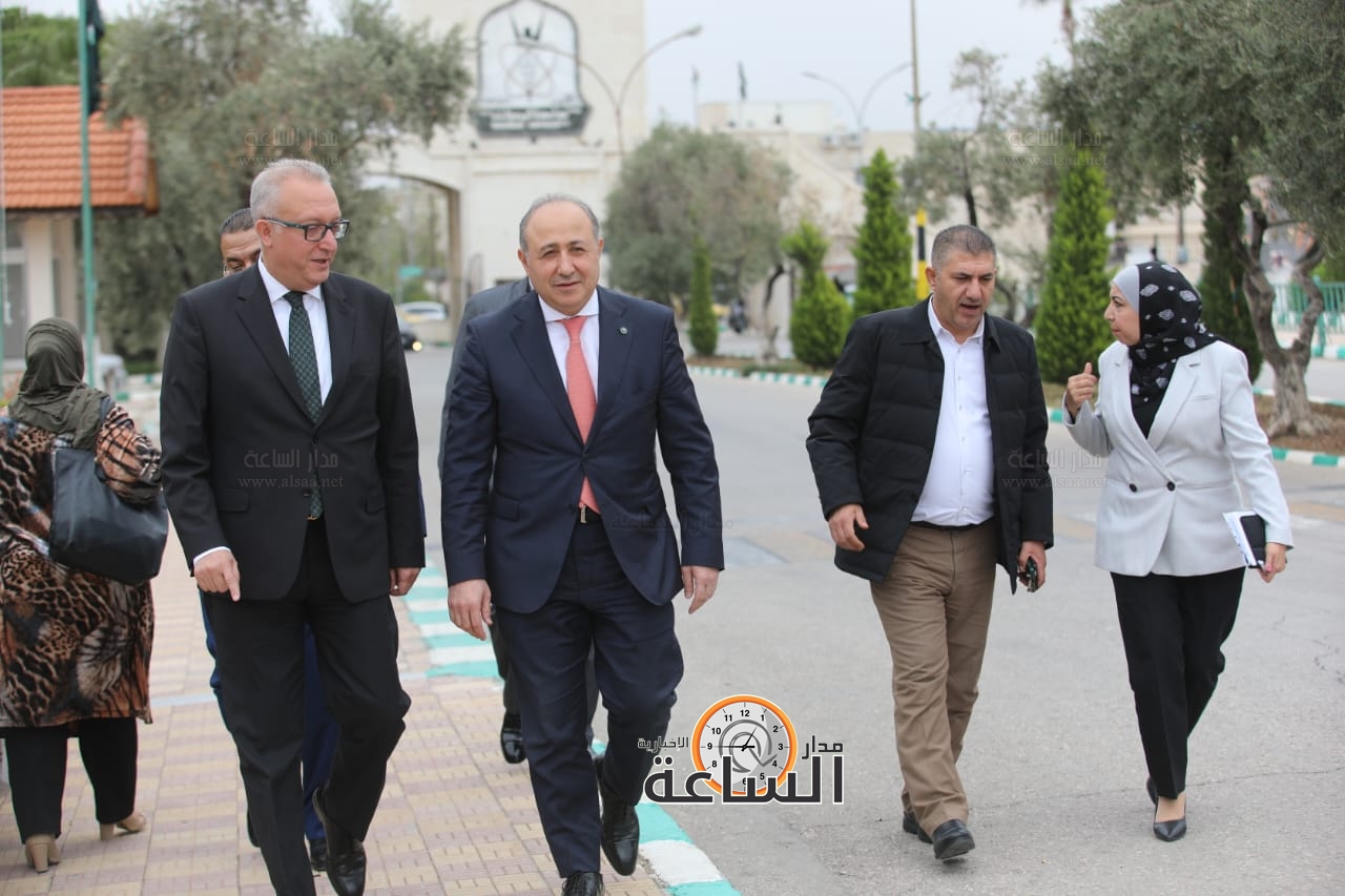 Madar Al-Saa Images 0.2696397566777291