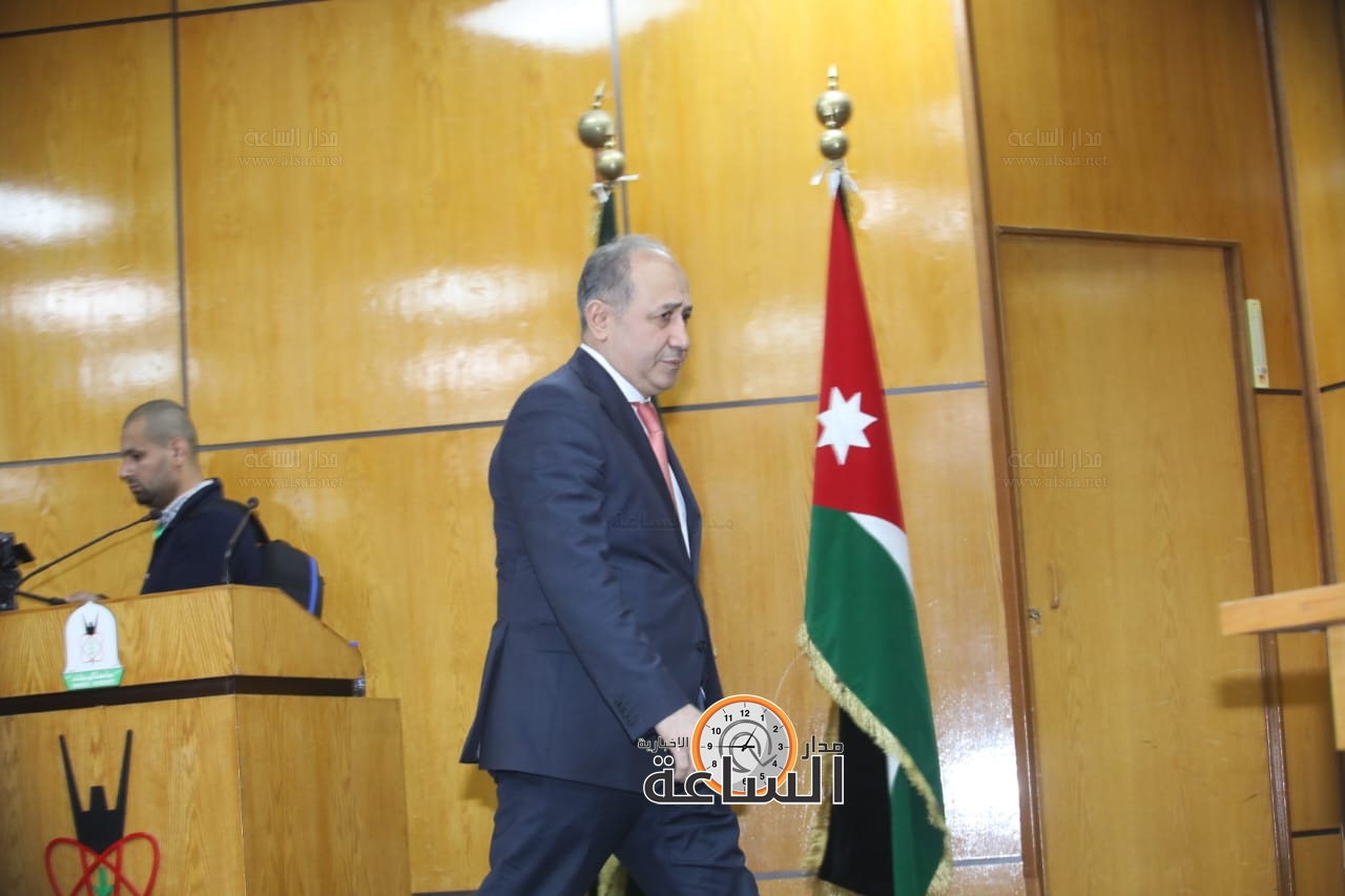 Madar Al-Saa Images 0.14917410889008864