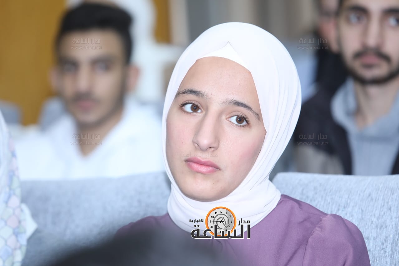 Madar Al-Saa Images 0.7615861730571896