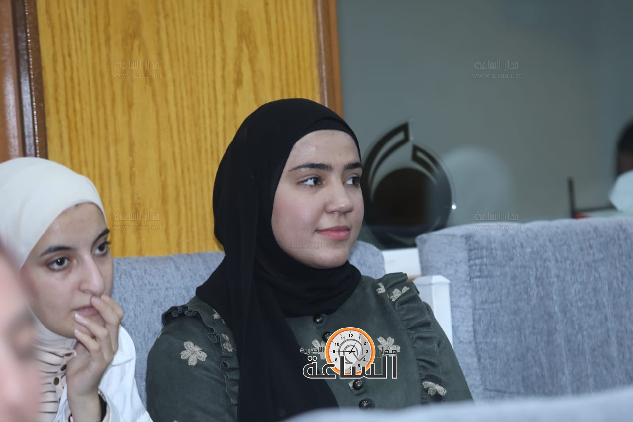 Madar Al-Saa Images 0.17684977306792793