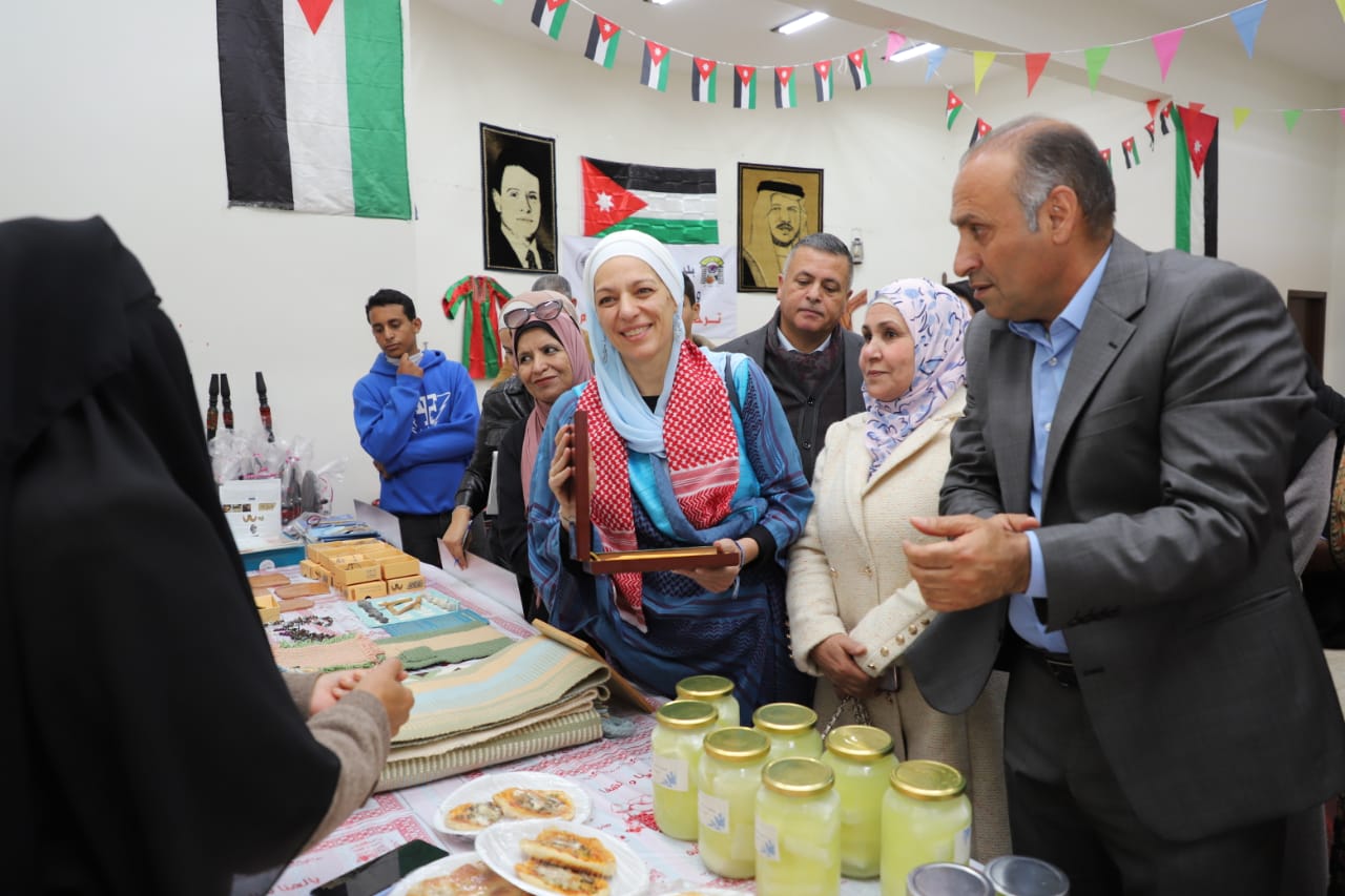 Madar Al-Saa Images 0.8340237868224833