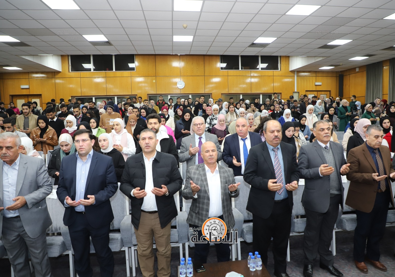 Madar Al-Saa Images 0.36639563918363627