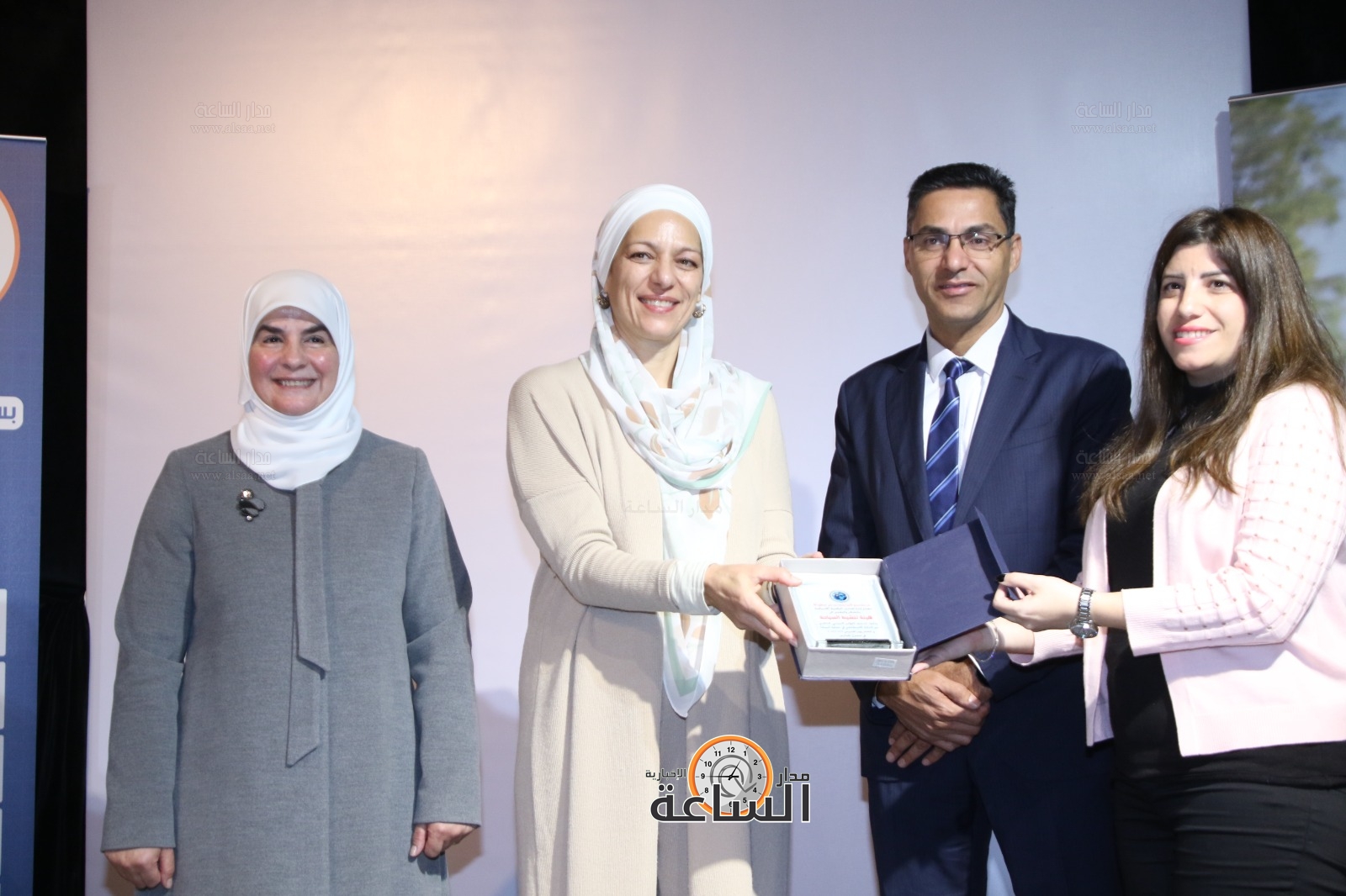 Madar Al-Saa Images 0.9220752320377548