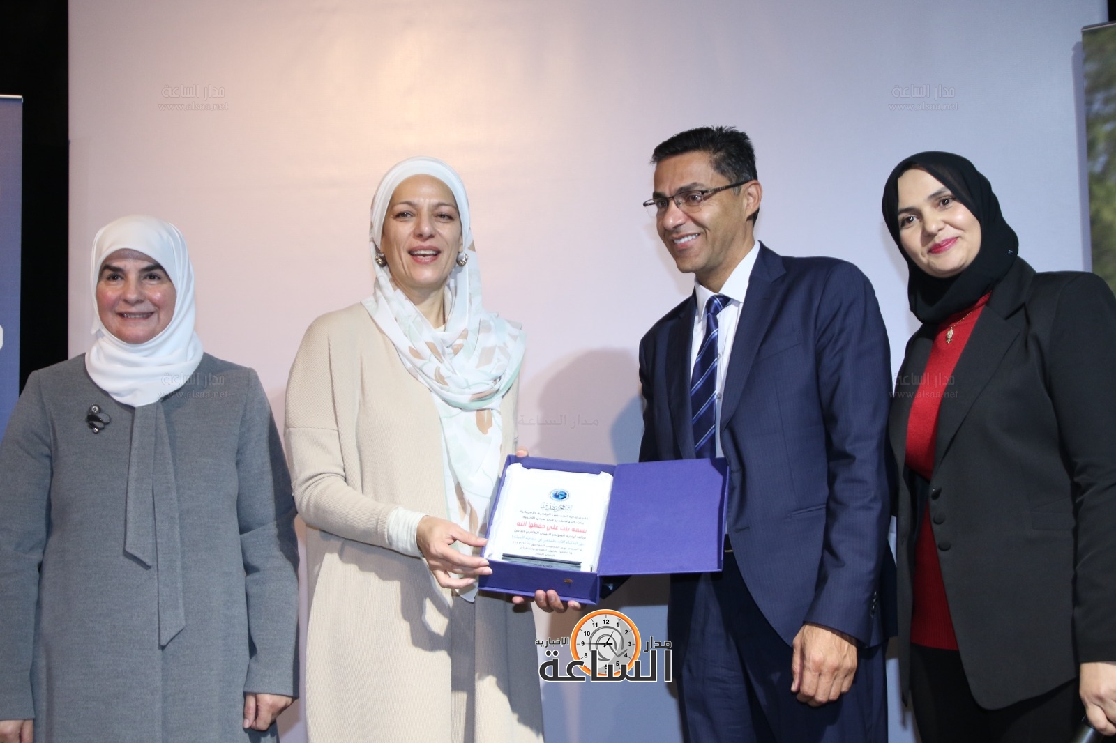 Madar Al-Saa Images 0.057262134323704084