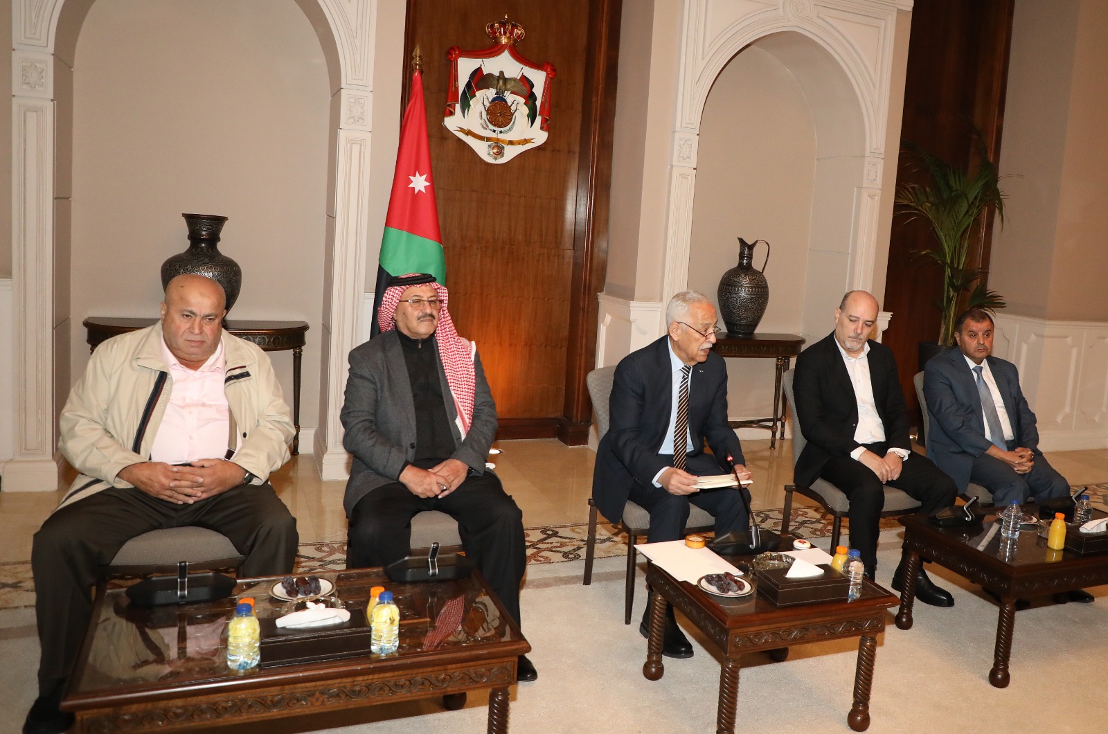 Madar Al-Saa Images 0.9545303539066123