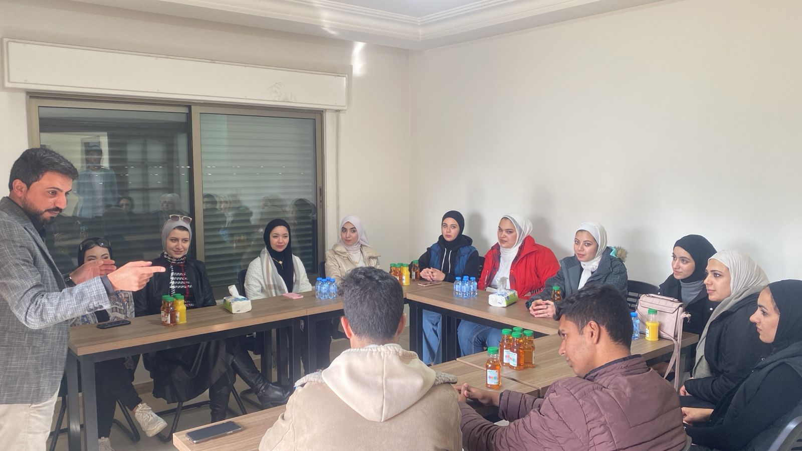 Madar Al-Saa Images 0.8415994502676285