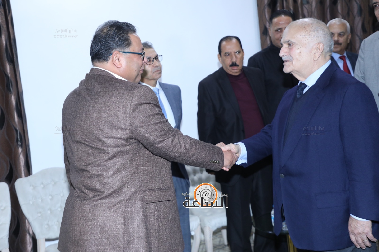 Madar Al-Saa Images 0.9274162413037164