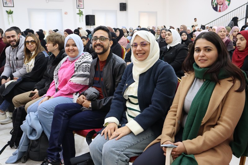 Madar Al-Saa Images 0.9726700807199893