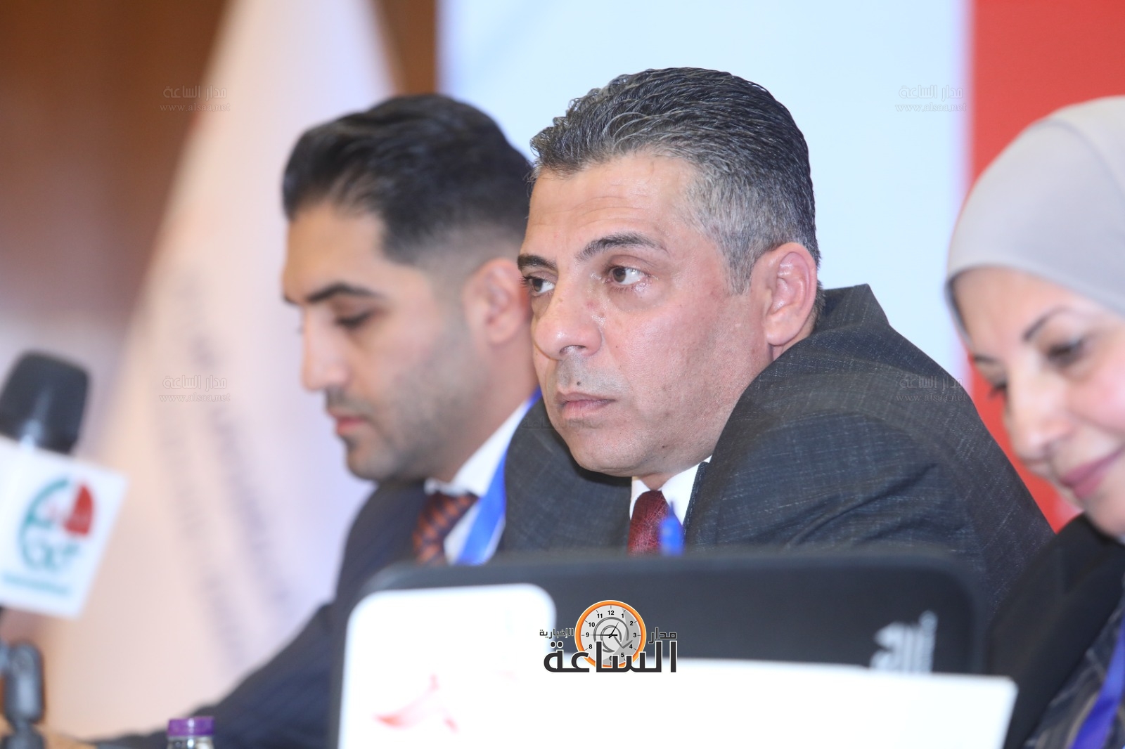 Madar Al-Saa Images 0.0156391056262295