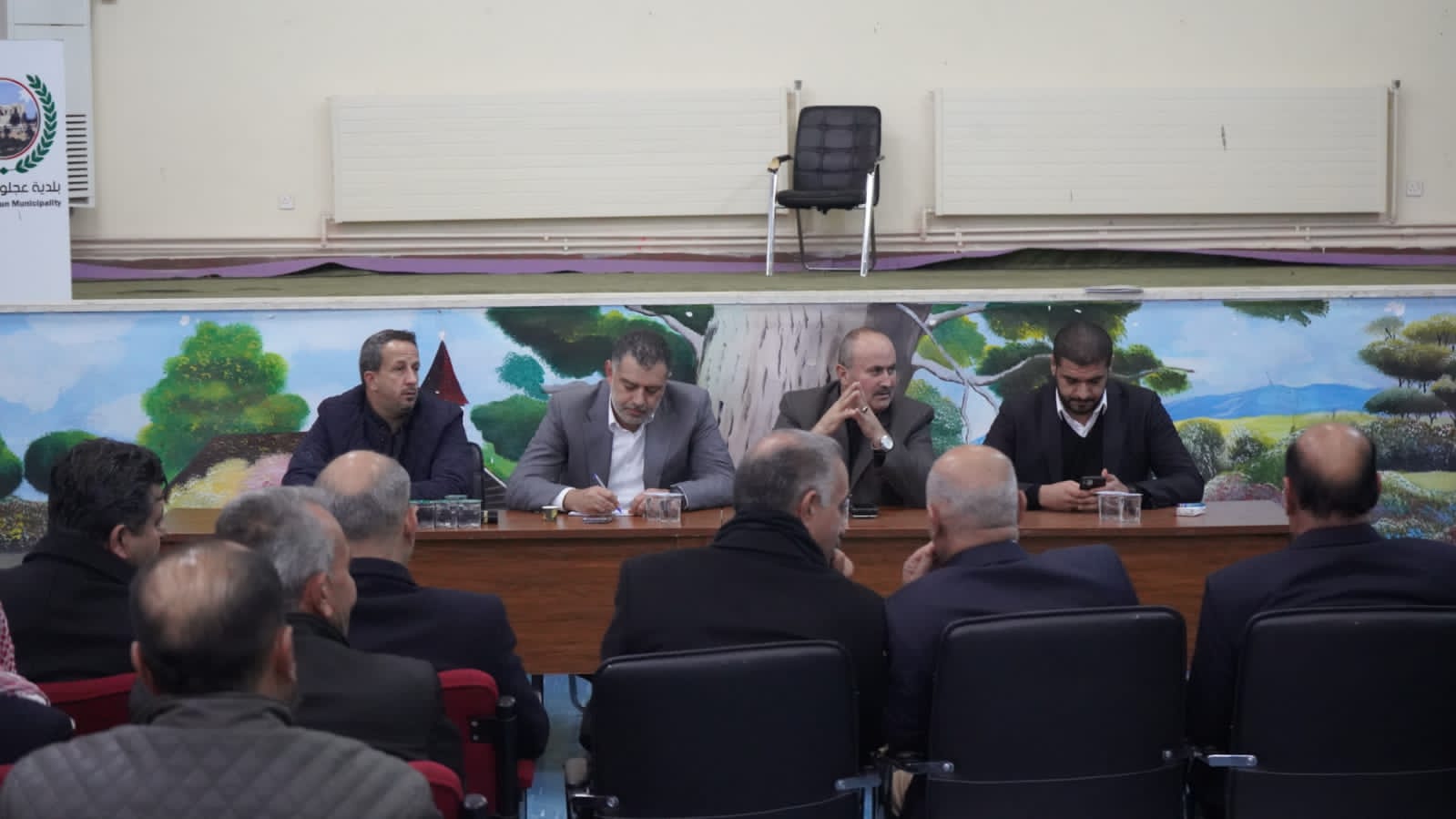 Madar Al-Saa Images 0.8835963290185225