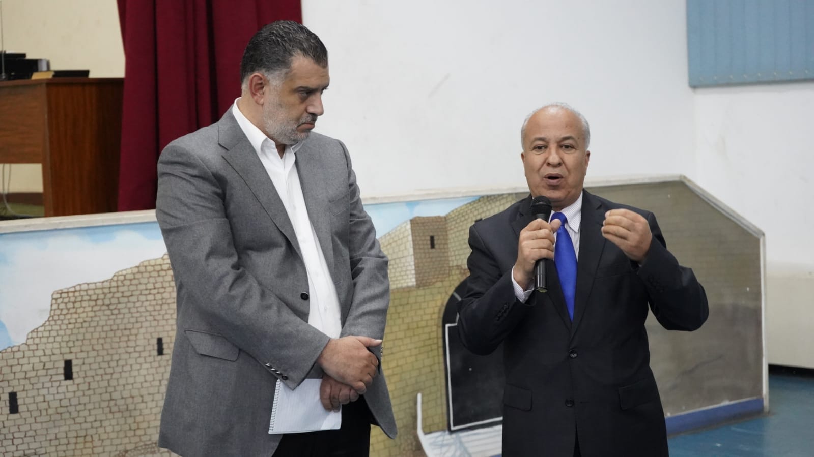 Madar Al-Saa Images 0.9117911465154074