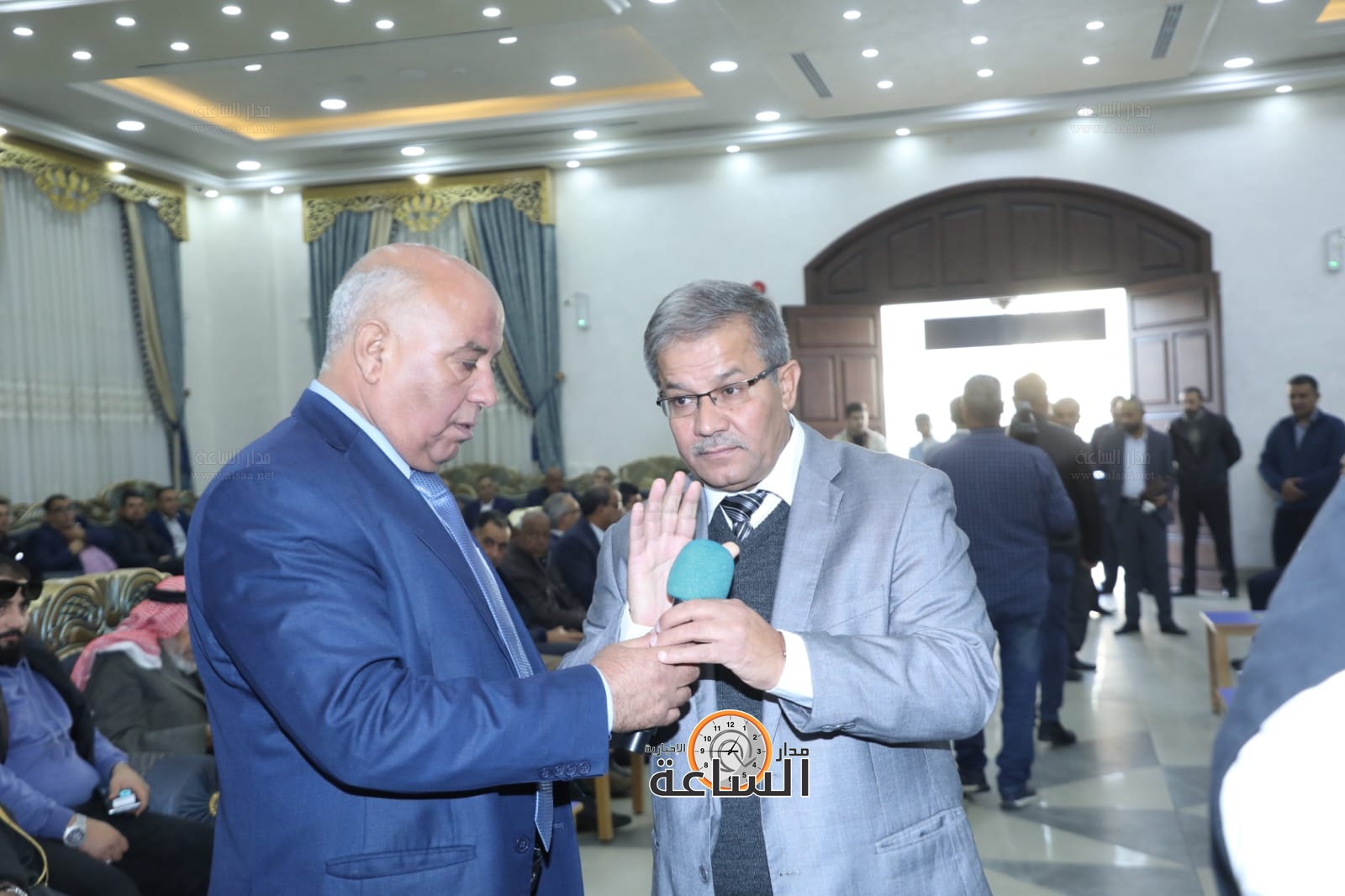 Madar Al-Saa Images 0.14594842998000157