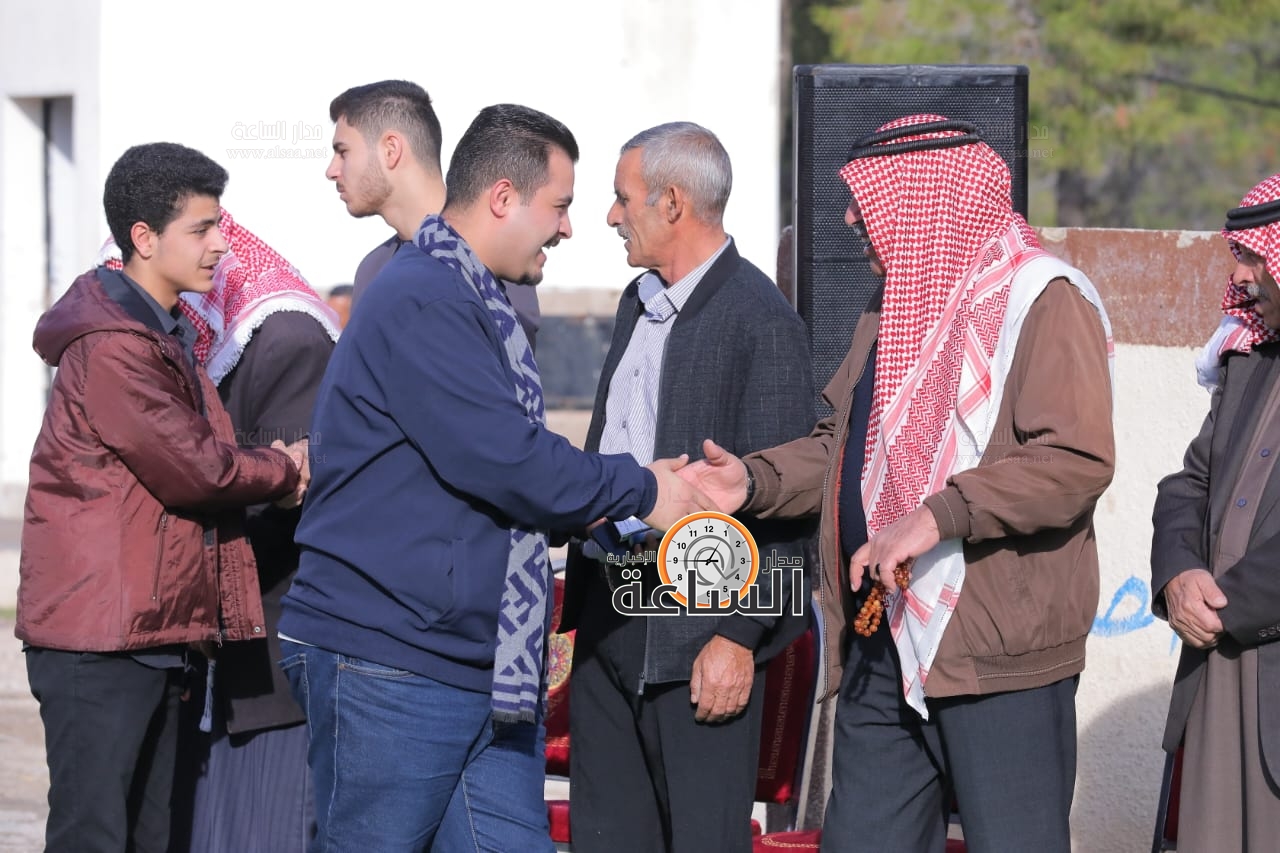 Madar Al-Saa Images 0.2427520822263447