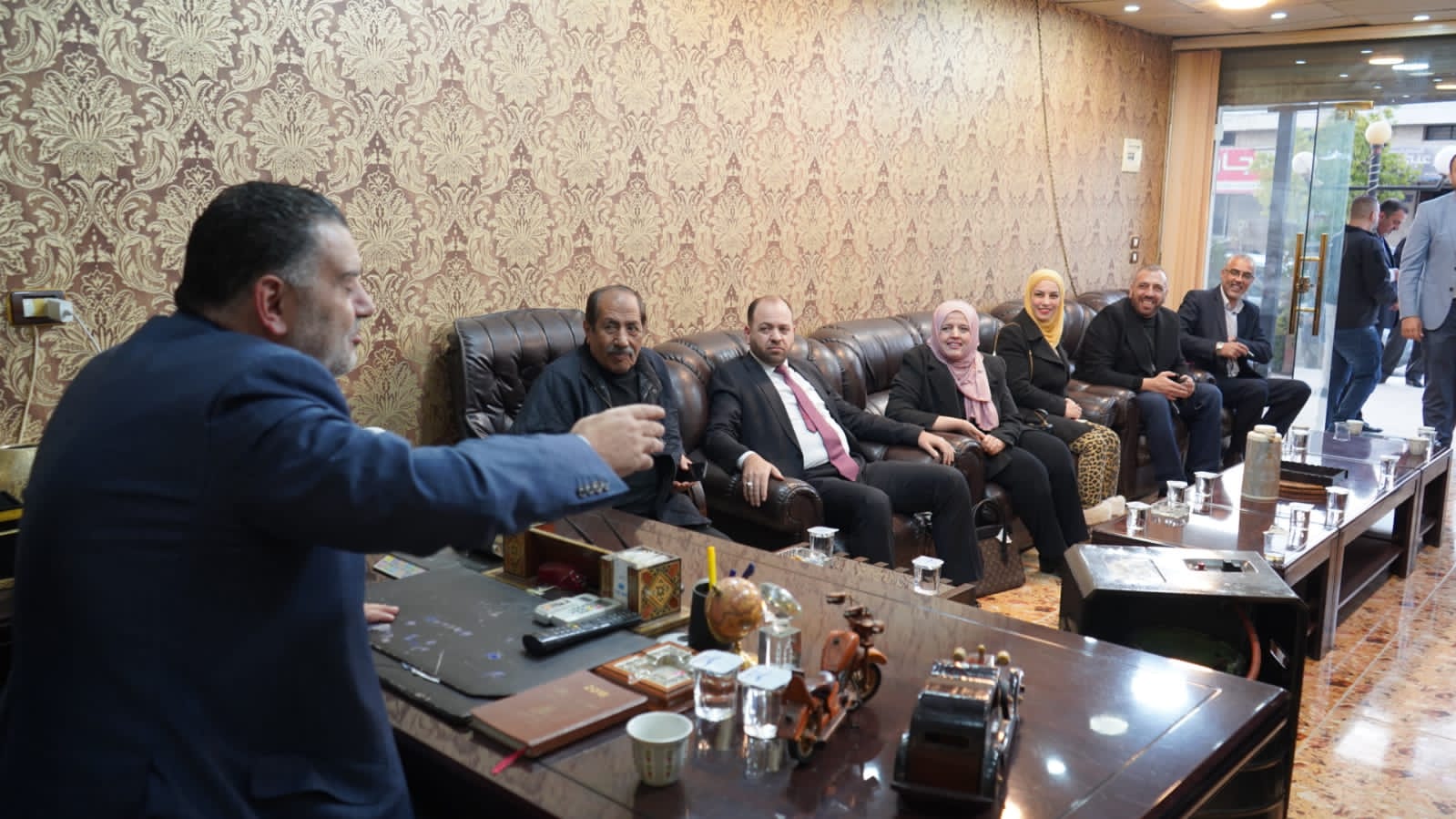 Madar Al-Saa Images 0.12443153496072523