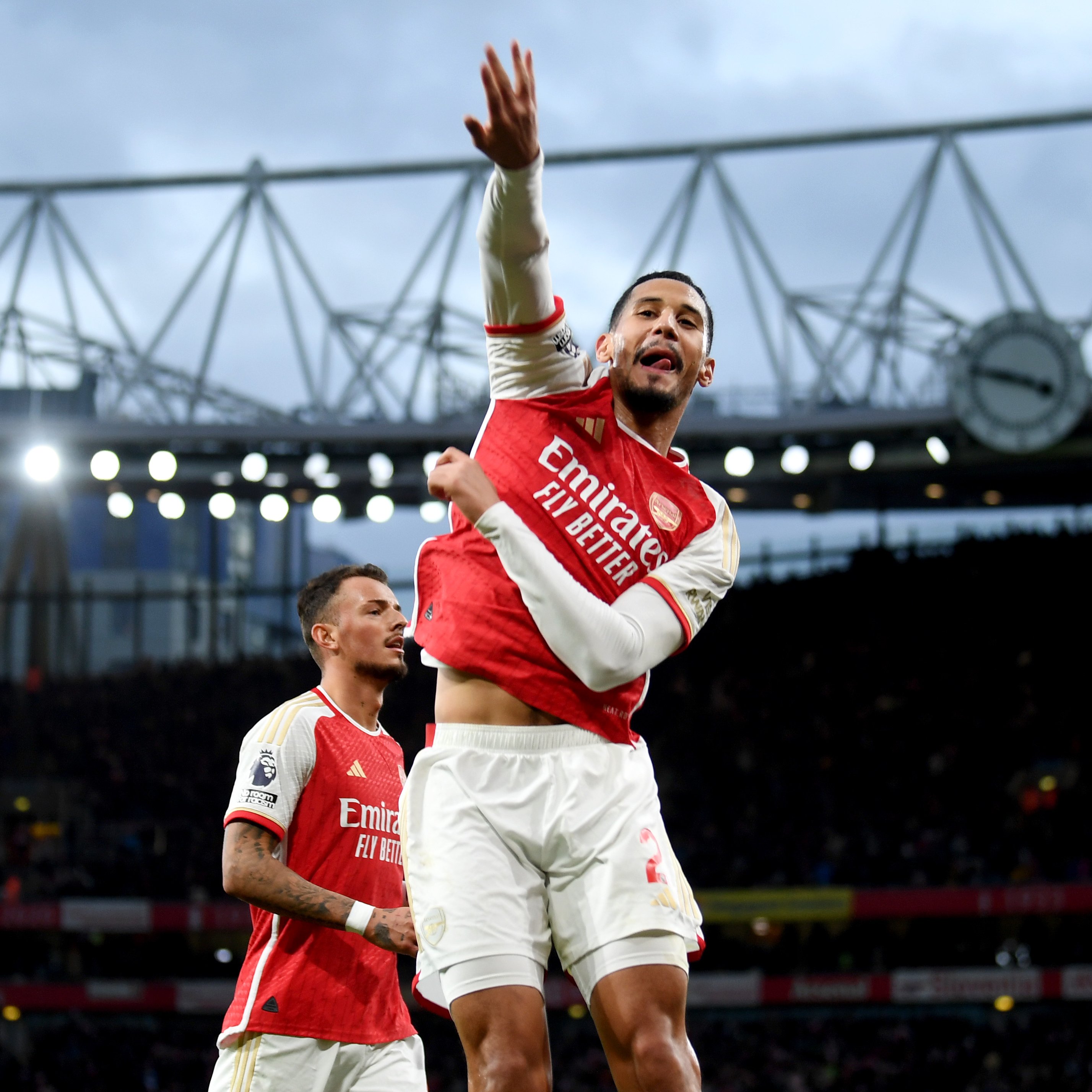 Madar Al-Saa Images 0.22212394186600215