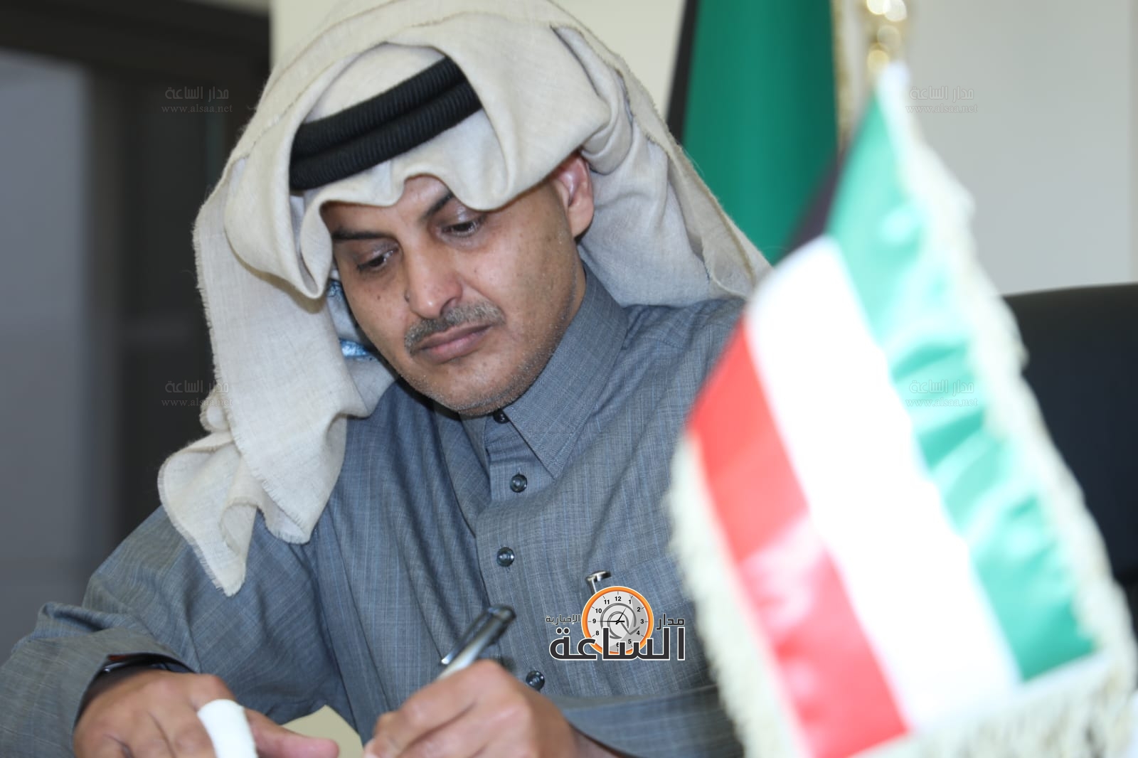 Madar Al-Saa Images 0.814045499730248