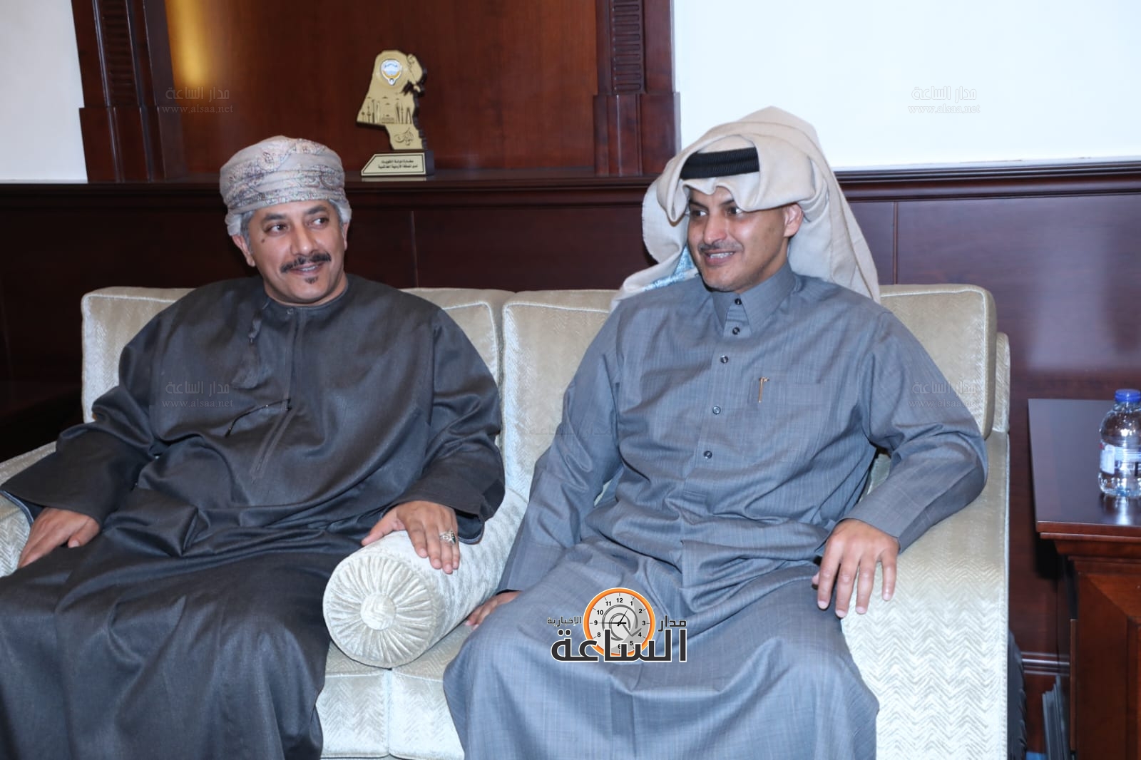 Madar Al-Saa Images 0.9324132515823158