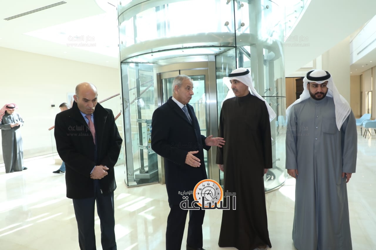 Madar Al-Saa Images 0.3816811560999771